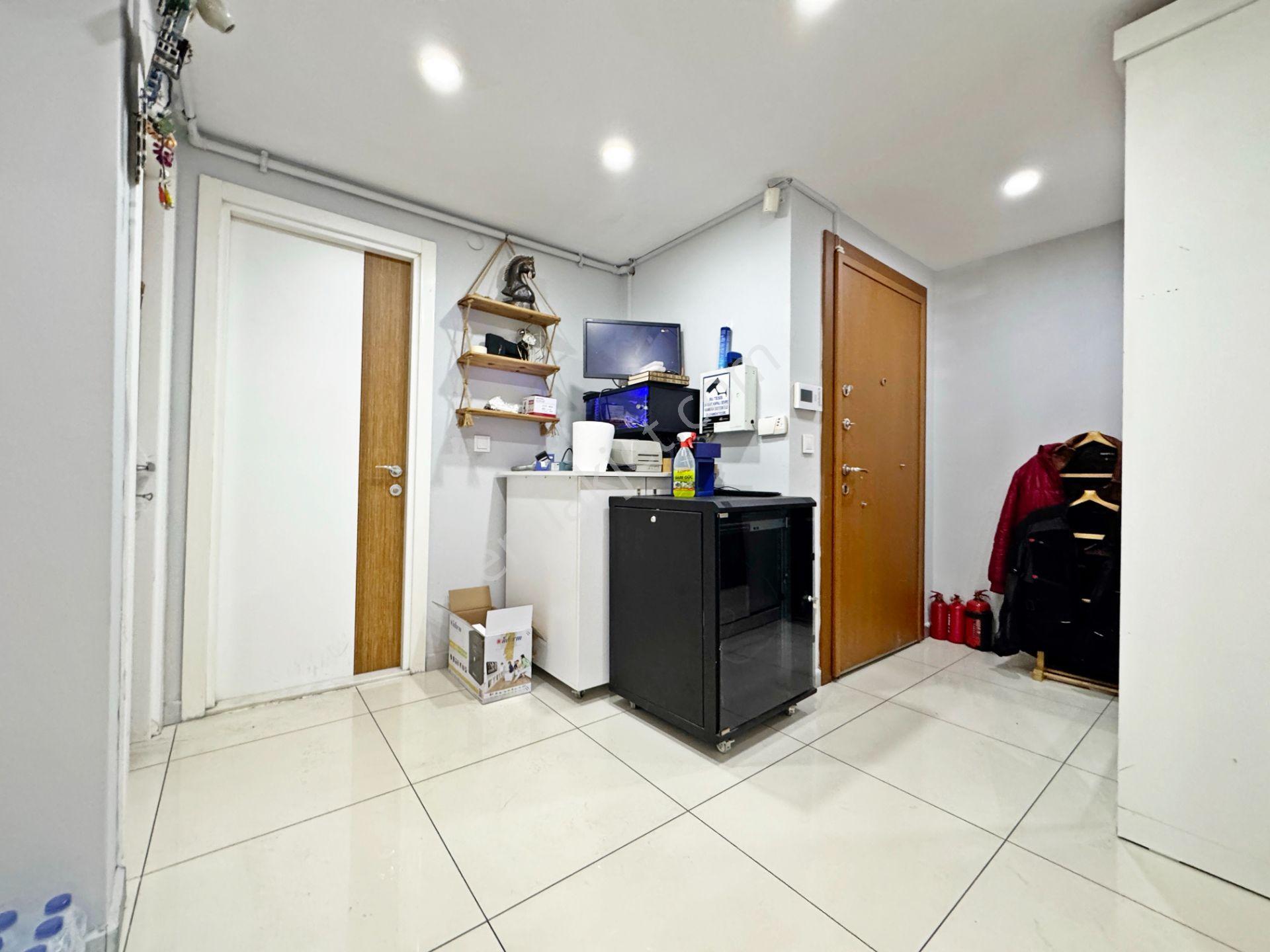 Home Vizyon Bahçelievler Yenibosna Radar Cadde Üstü Satılık 2+1 Daire - Görsel 24