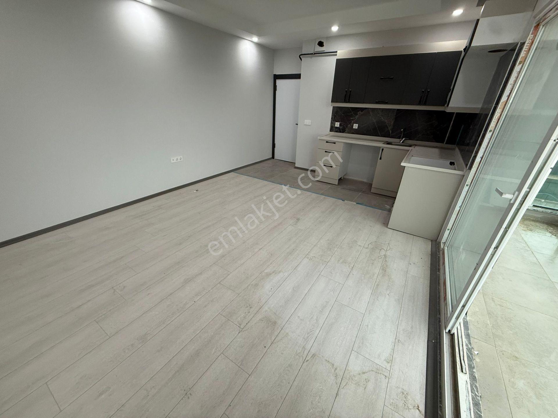 Delux'den Soğancılar Cd. Yakın Deniz Manzaralı Kiralık Sıfır 2+1 - Görsel 7
