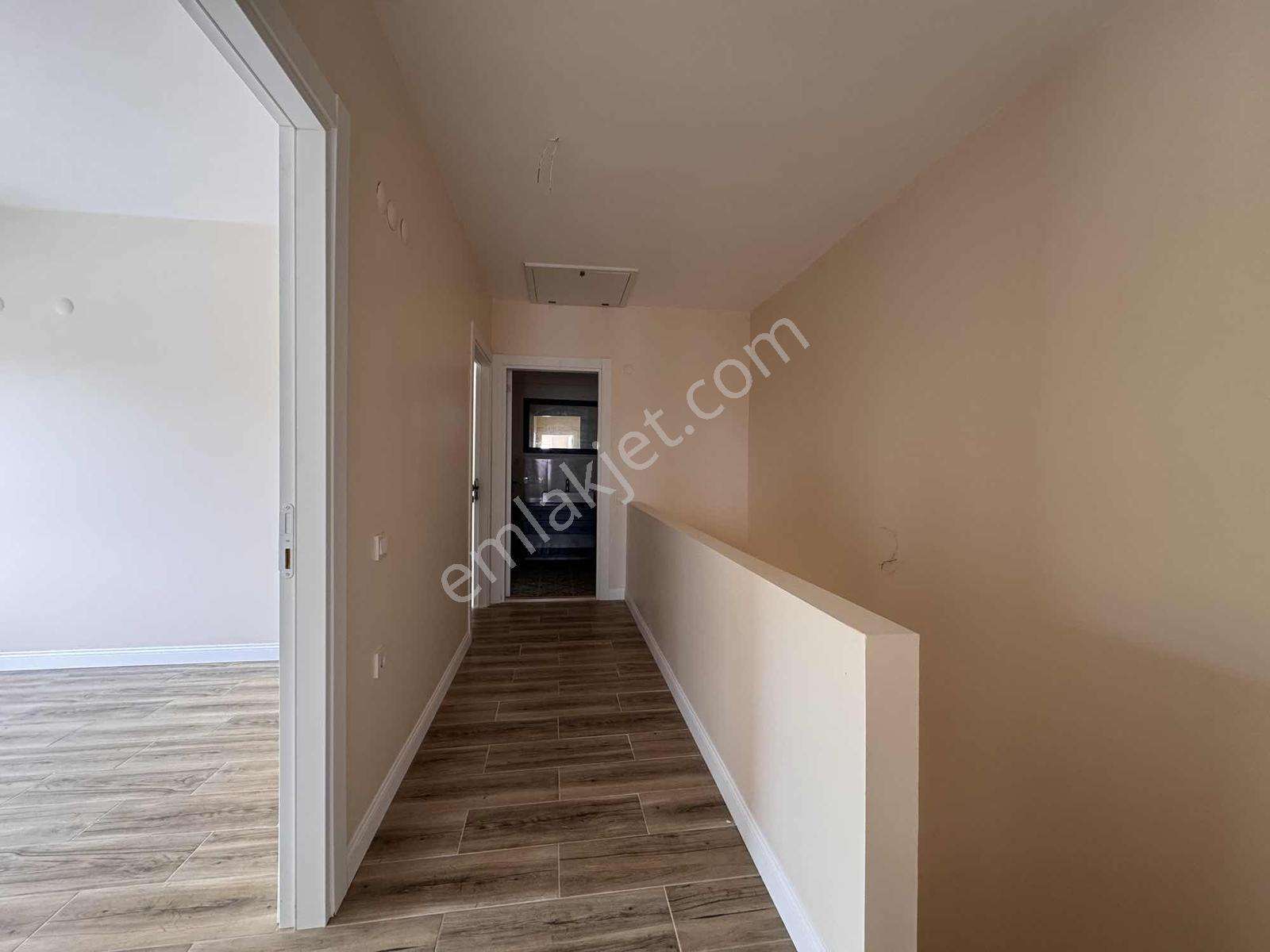 Site İçerisinde, Sıfır, Kiralık 3+1 Dublex Villa - Görsel 3