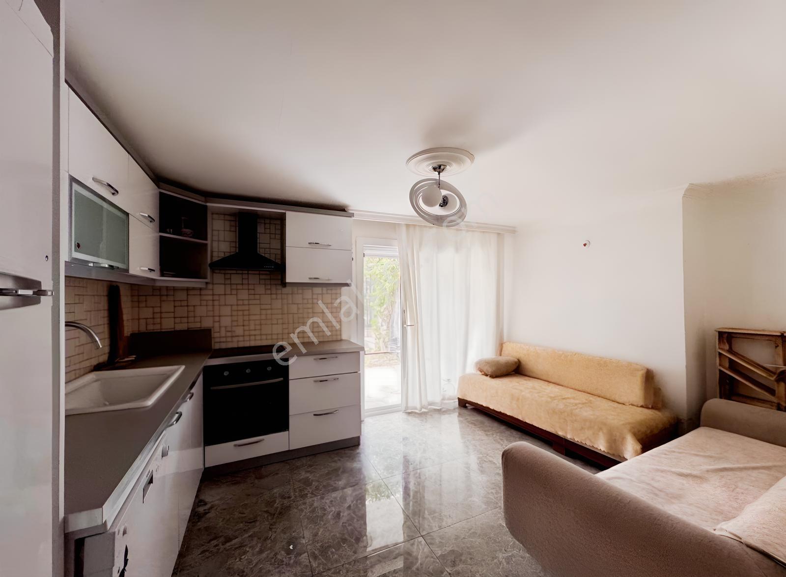 Özdere'de, Denize Yakın, Köşe Konumda, Satılık 3+1 Villa, Yazlık - Görsel 5