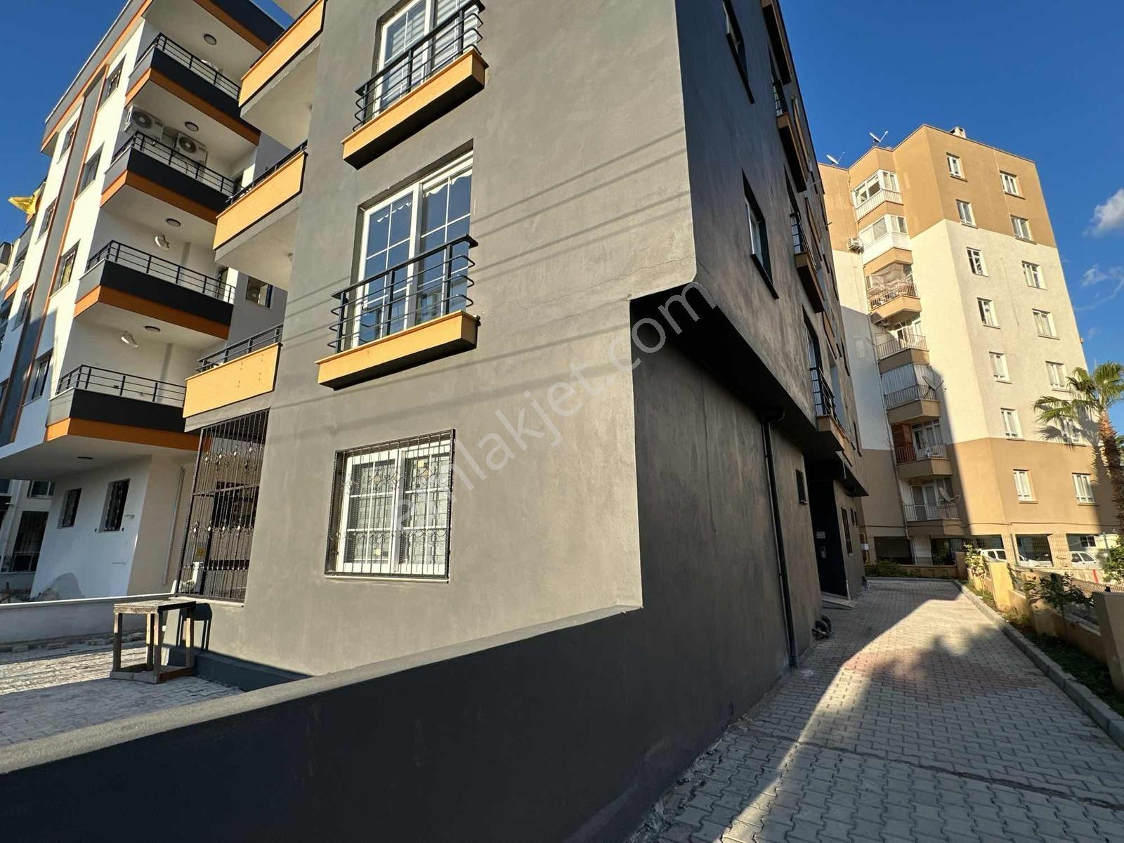 Alata Mahallesi Liman Yakınında Satılık Eşyalı 1+1 Daire