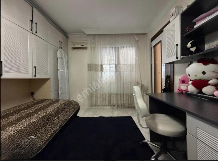 Manisa Uncubozköyde Geniş Salonlu Ve Teraslı 260m² Dublex Daire - Görsel 6