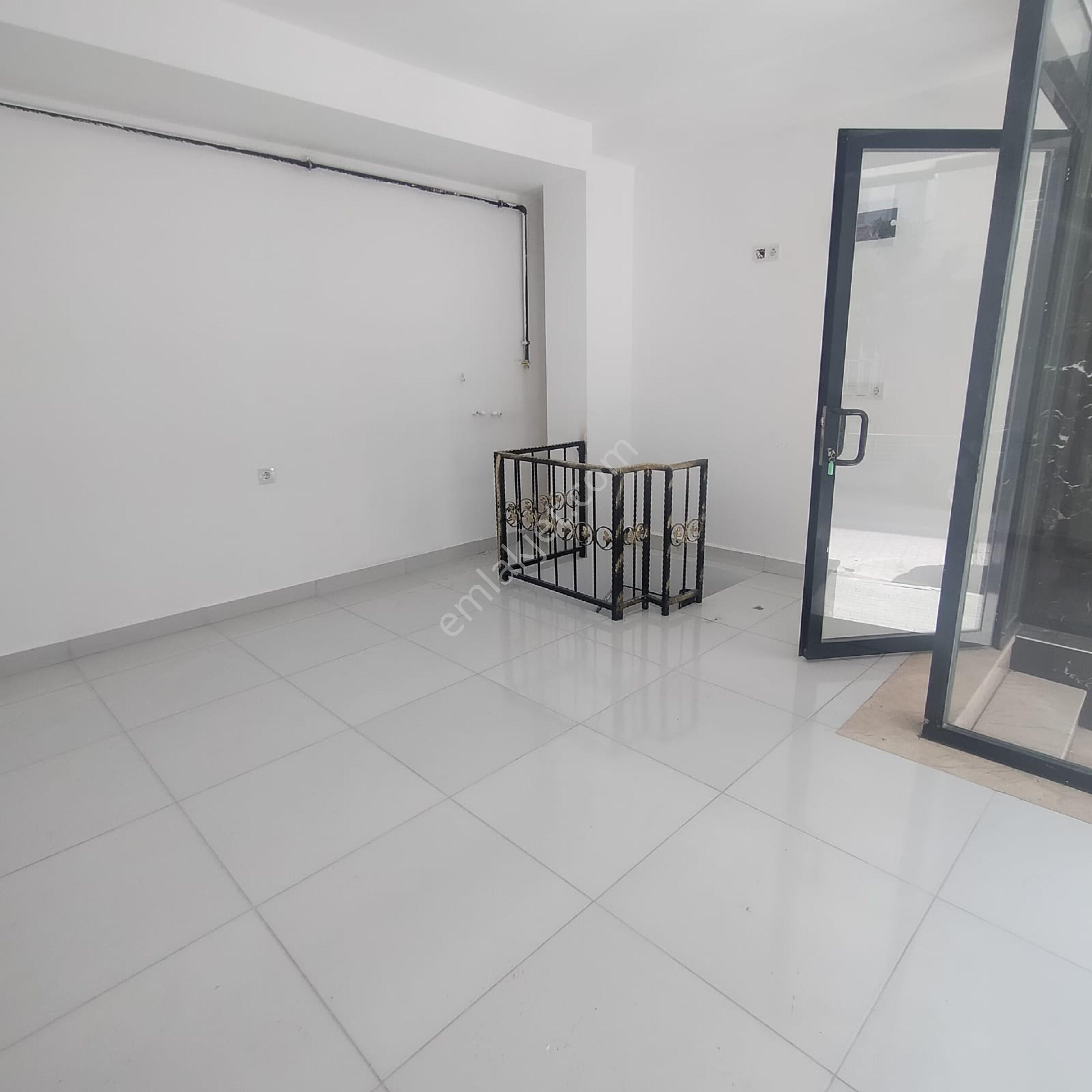Avcılar E-5 Çok Yakın Sıfır 40m2 Kiralık Depolu Dükkan - Görsel 9