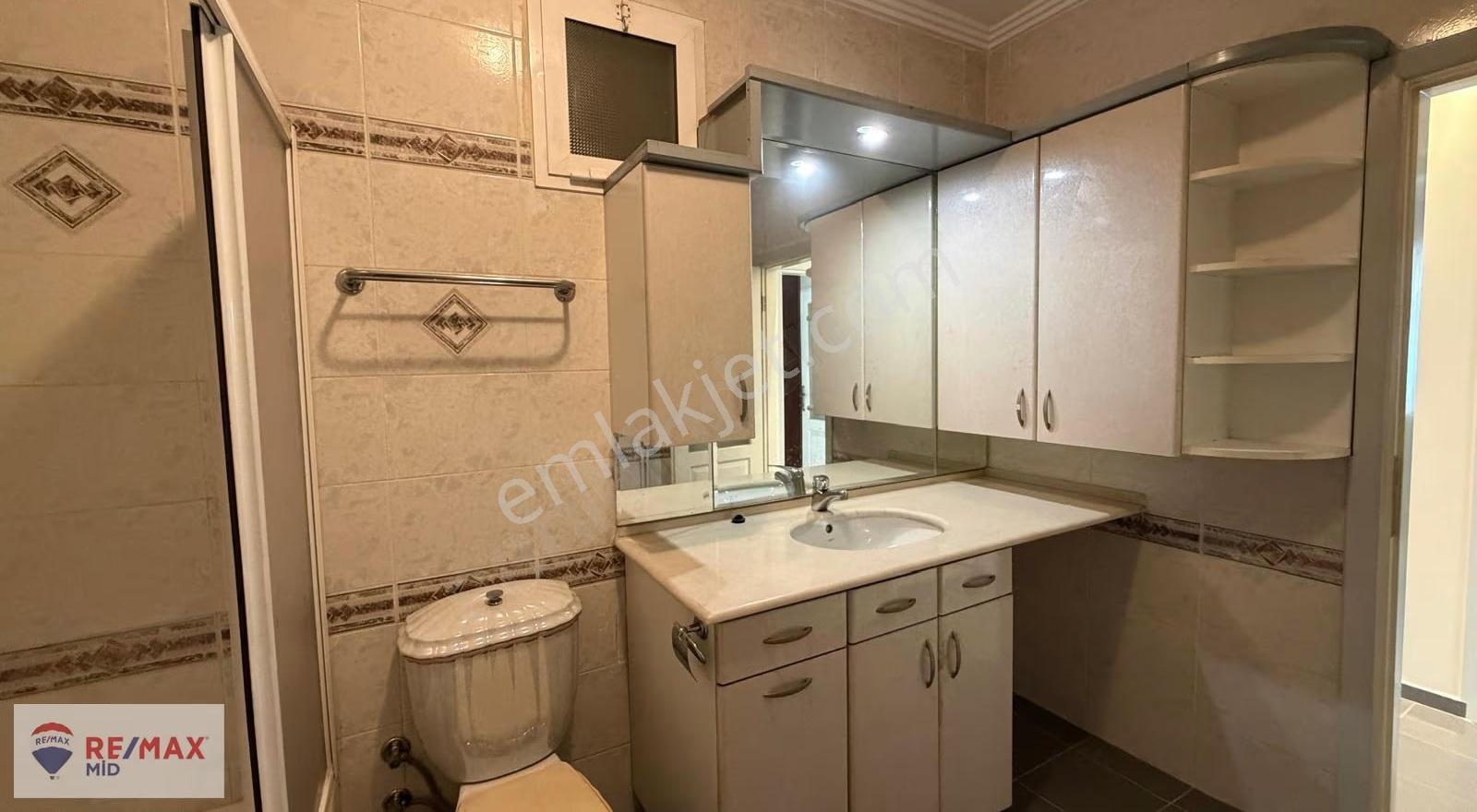 Remax Mid'den Bandırma Caddesi Üzerinde Geniş Kiralık Daire - Görsel 17