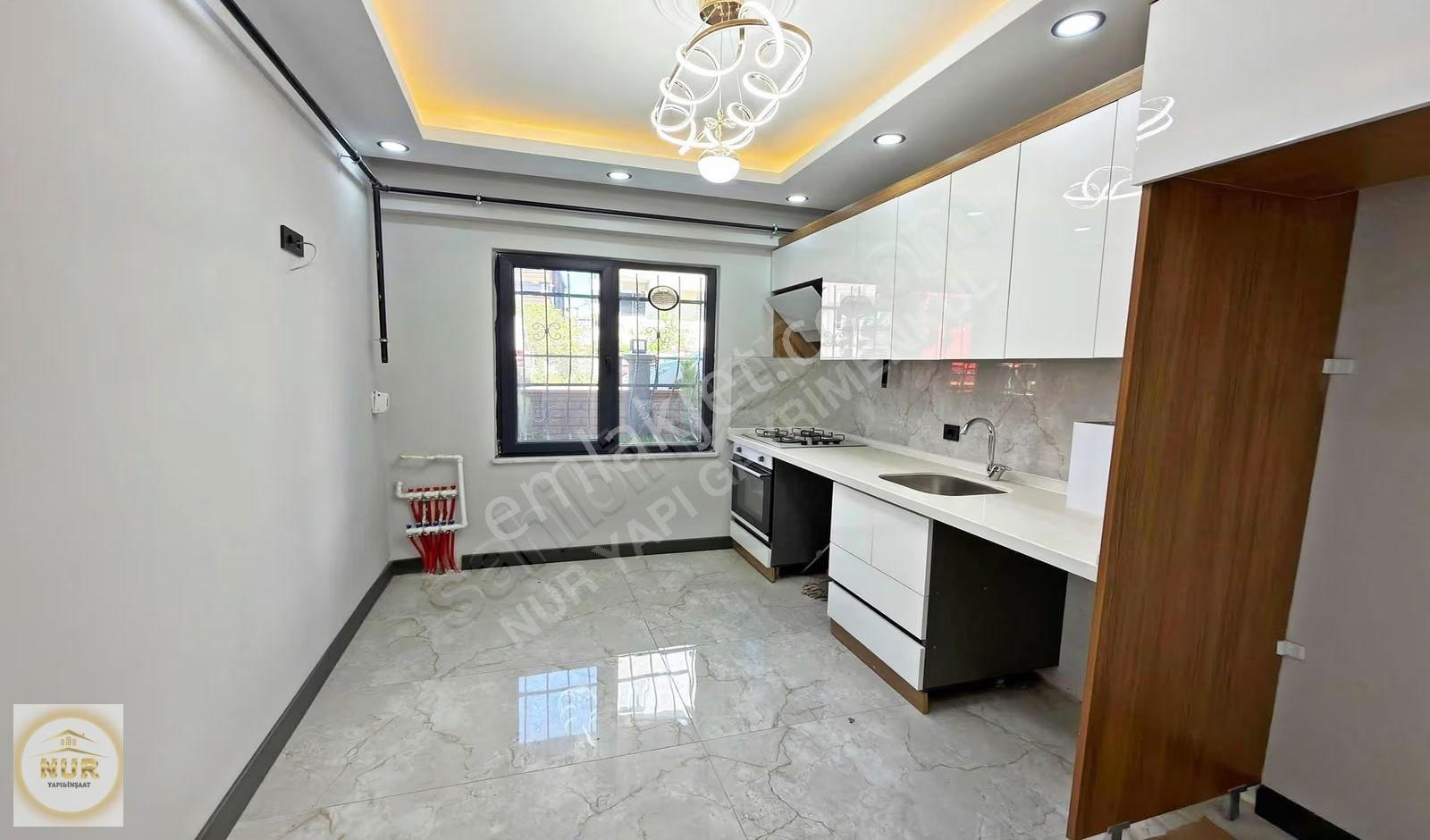 Nur Yapı'dan Cadde Üzeri Düz Giriş Seviyesinde 2+1 Bahçe Katı - Görsel 18