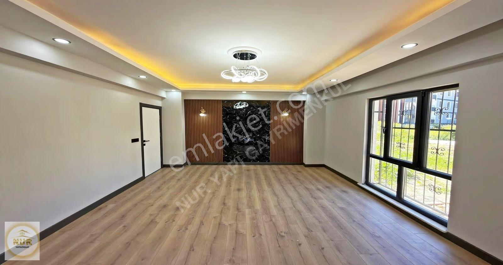 Nur Yapı'dan Cadde Üzeri Düz Giriş Seviyesinde 2+1 Bahçe Katı - Görsel 12