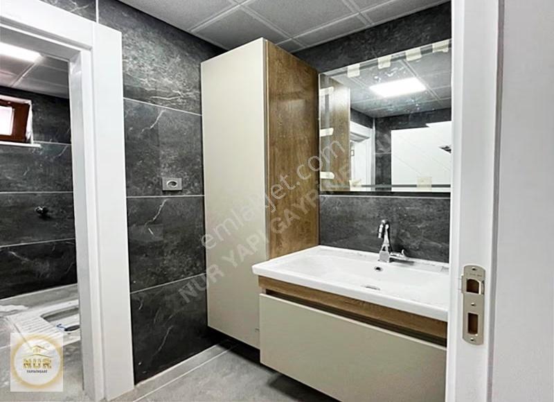 Nur Yapı'dan Cadde Üzeri Düz Giriş Seviyesinde 2+1 Bahçe Katı - Görsel 22