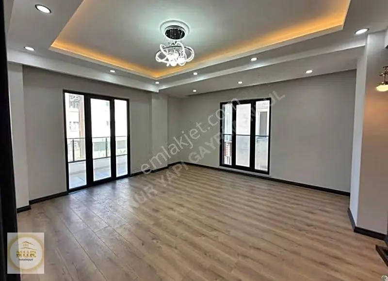 Nur Yapı'dan Hastaneye Komşu Full Dekorlu Arakat