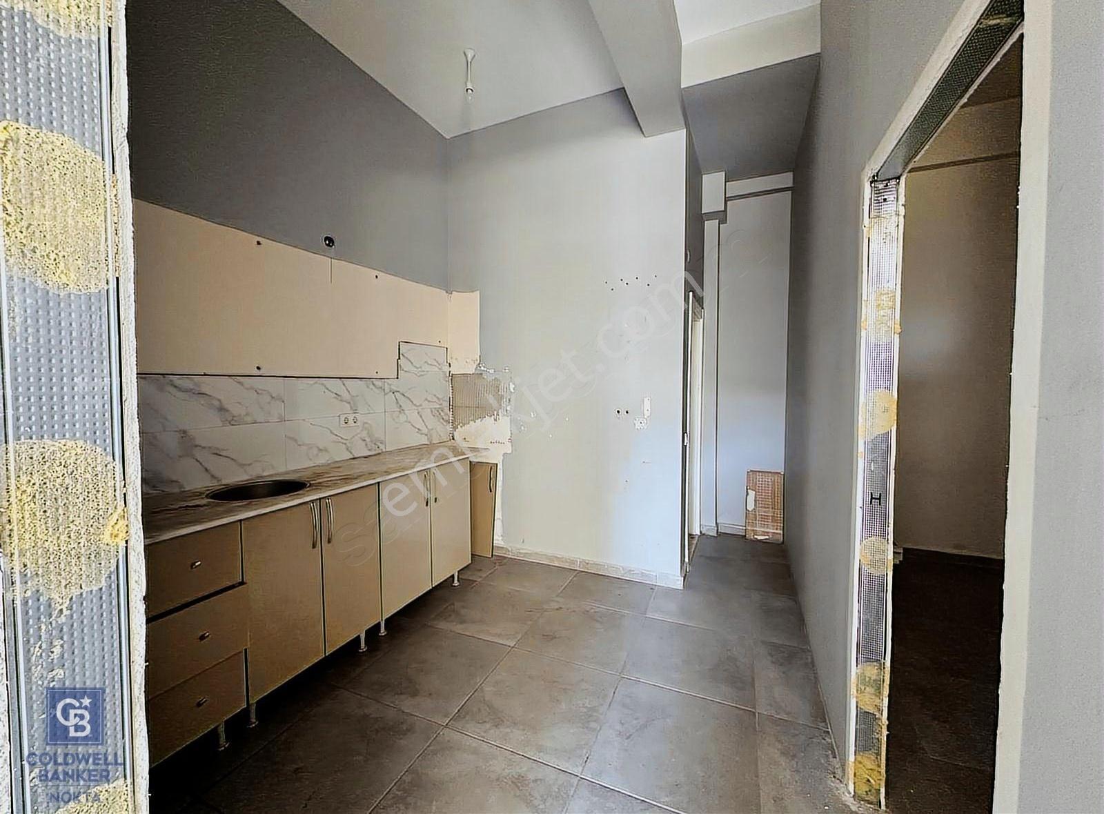 Foça Kazım Dirik Mah. Merkezi Konum Kiralık Dükkan - Görsel 12