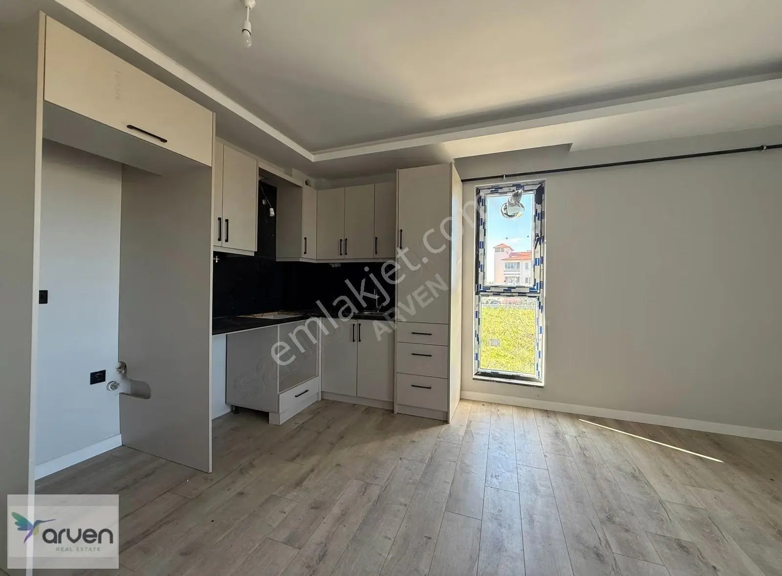 Sahile 200 M , Anayol Altında, Tramvay Projesine Cephe - Görsel 5