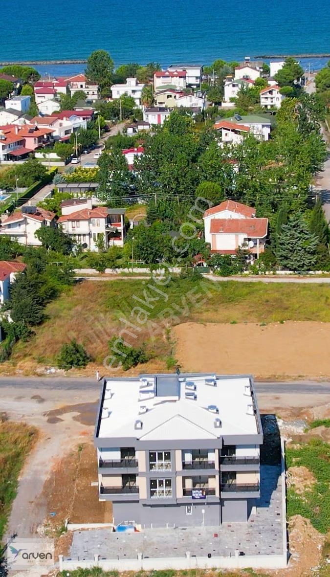 Sahilde , Anayol Altında, Tramvay Projesine Cephe - Görsel 28