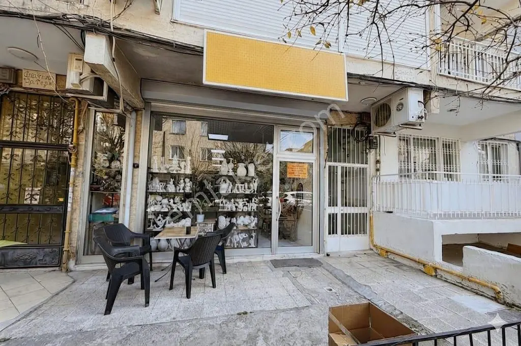 Evim Türkiye'den Bayraklı Mansuroğlunda Yatırımlık Dükkan!