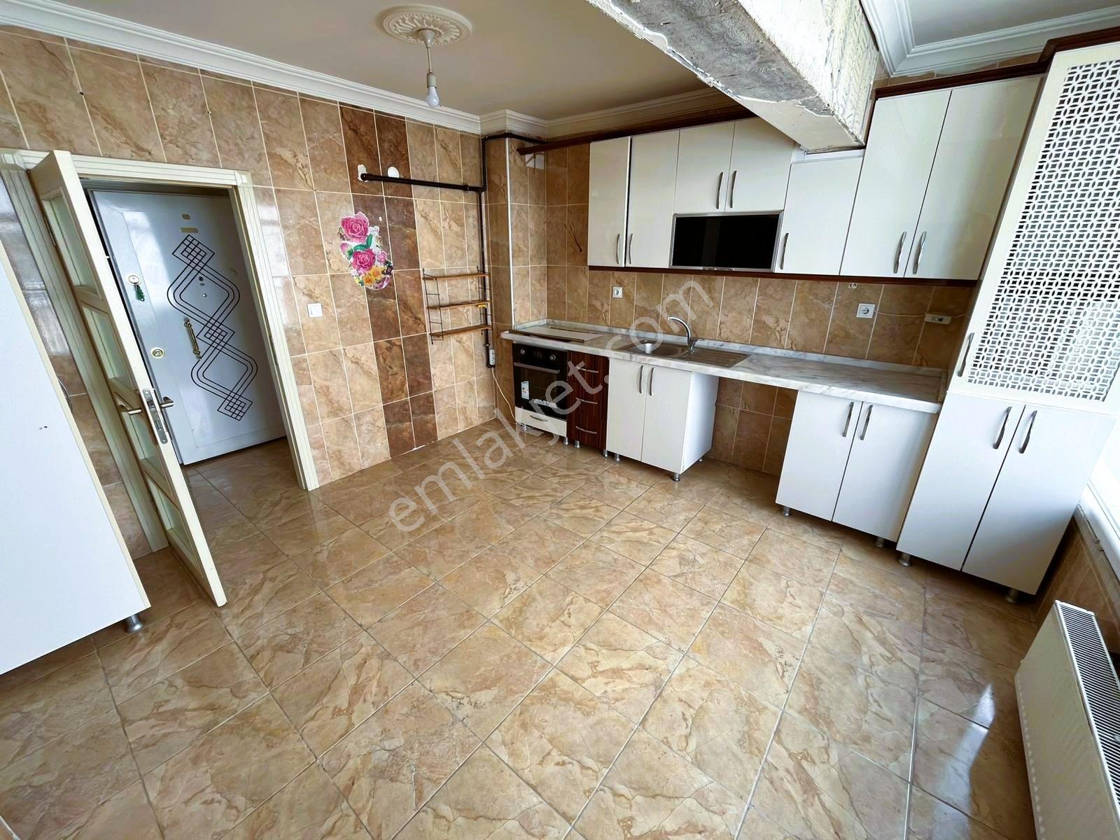 Mamak Doğukent Caddesi Üzerinde Asansörlü 4+1 Kiralık Dubleks.. - Görsel 24