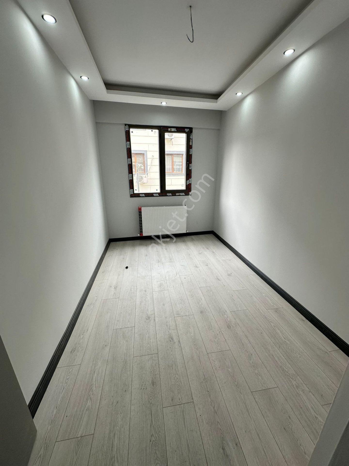 Zeki Emlak'tan Kiralık Manisa Muradiye Mahallesinde İstasyon Civ. 2+1 Kapalı Mutfak Sıfır Daire - Görsel 9
