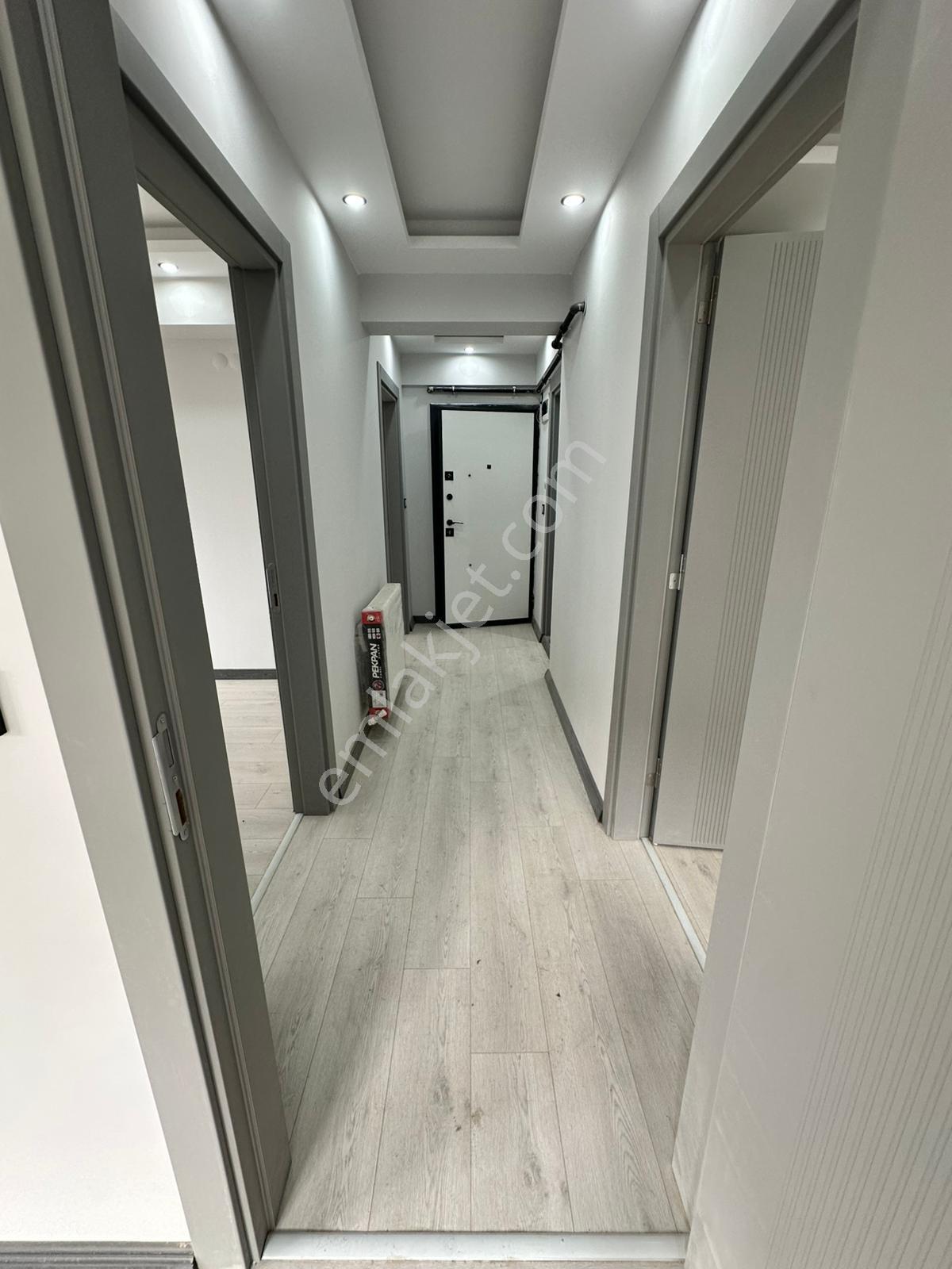 Zeki Emlak'tan Kiralık Manisa Muradiye Mahallesinde İstasyon Civ. 2+1 Kapalı Mutfak Sıfır Daire - Görsel 10