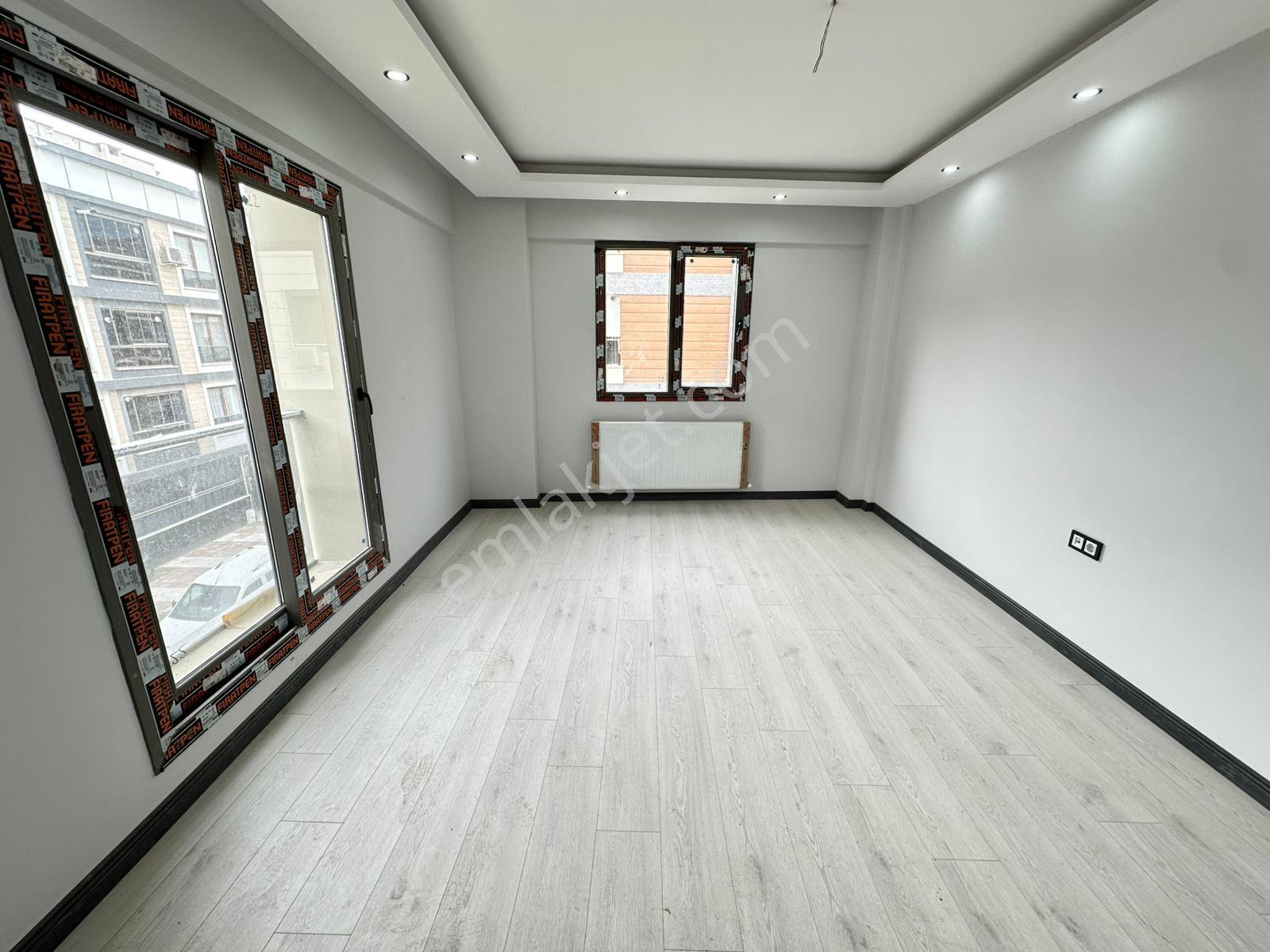 Zeki Emlak'tan Kiralık Manisa Muradiye Mahallesinde İstasyon Civ. 2+1 Kapalı Mutfak Sıfır Daire - Görsel 6