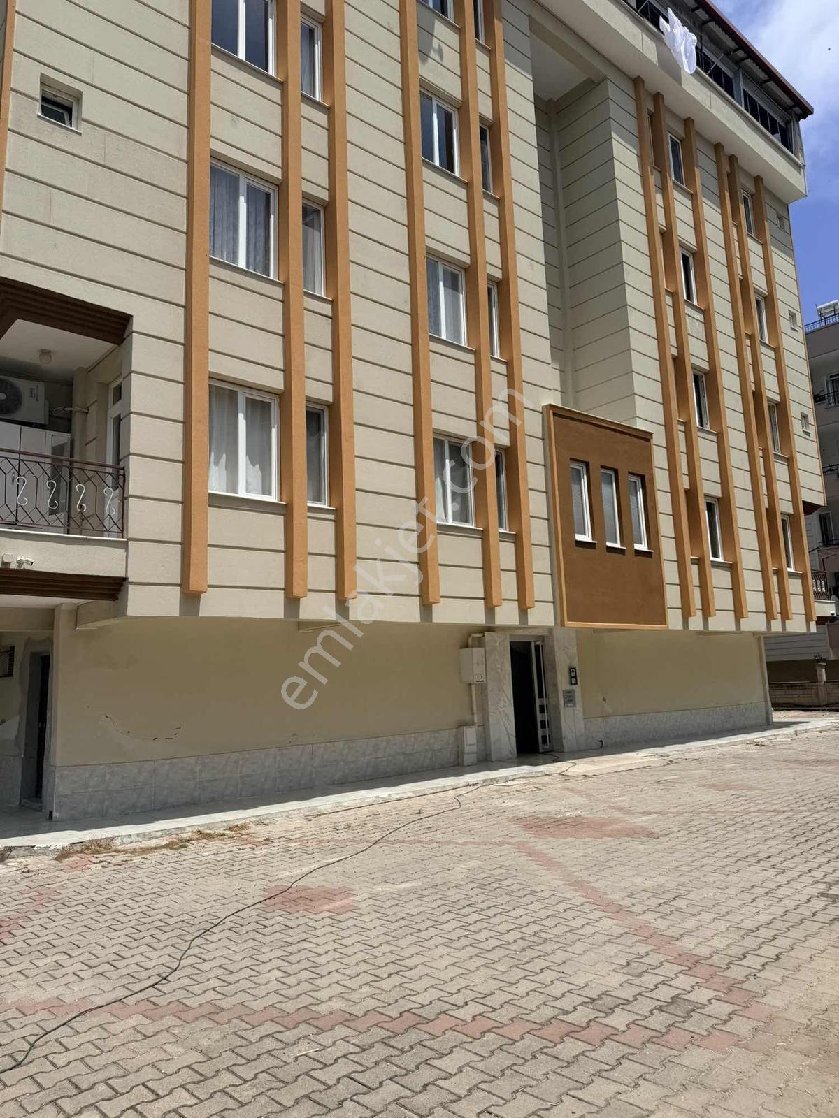 Liman Mahallesinde Ara Kat Doğalgazlı 2+1 Kiralık - Görsel 3