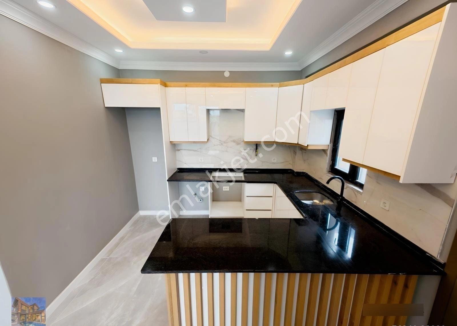 Kocaali Sahilde Geniş Bahçeli, Havuzlu Sus Şelali 4+1 Villa - Görsel 13