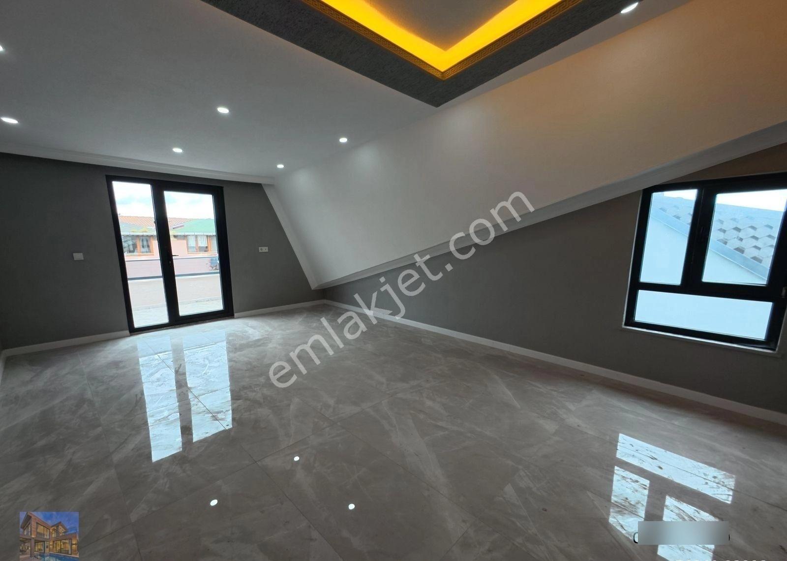 Kocaali Sahil'de Müstakil Bahçeli,havuzlu,özel Garajlı 4+1 Villa - Görsel 24