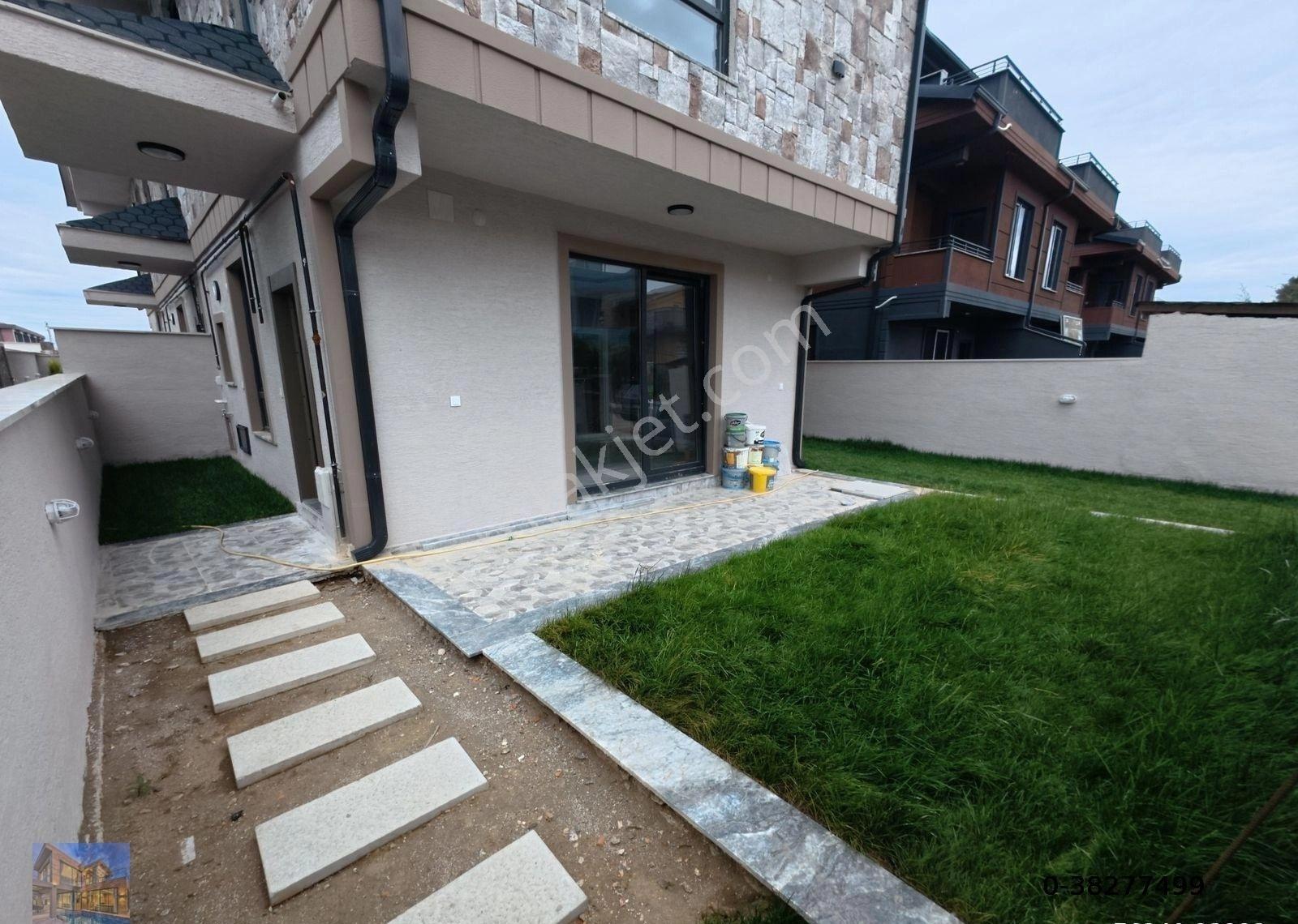 Kocaali Sahil'de Müstakil Bahçeli,havuzlu,özel Garajlı 4+1 Villa - Görsel 32