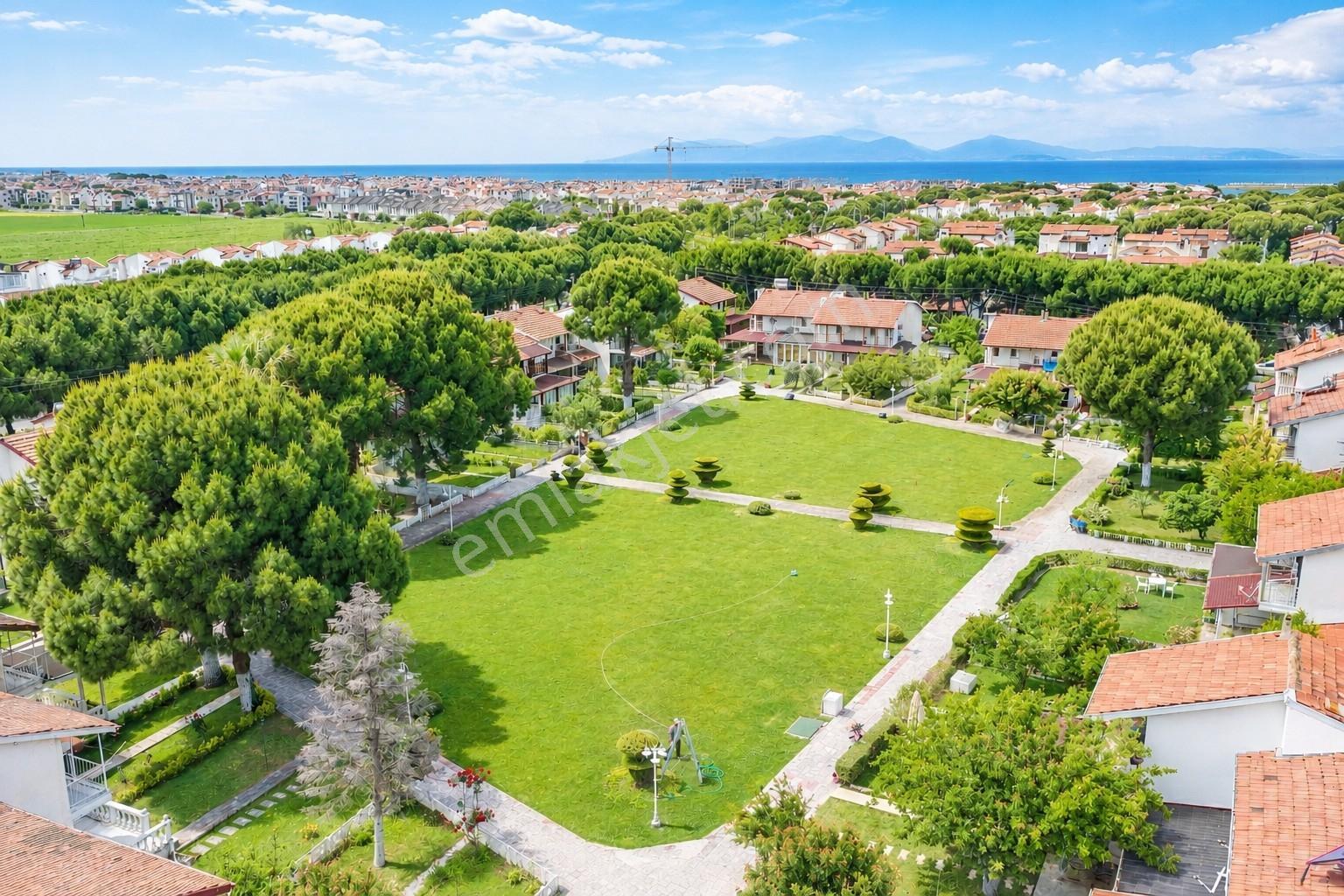 Umas Solutıon'dan Nezih Konumda Önü Açık Ferah Bakımlı 2+1 Villa - Görsel 7