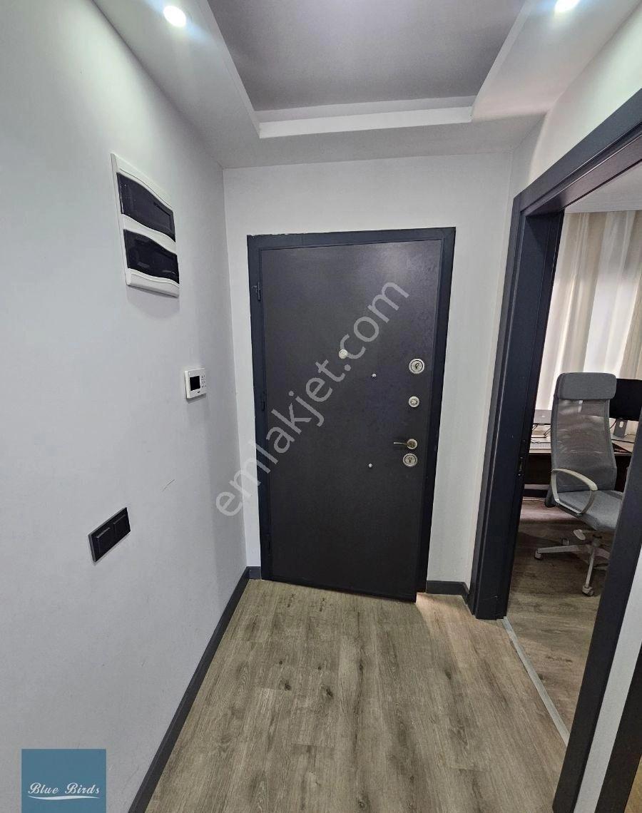 Kuşadası Merkezde Bakımlı 2+1 - Görsel 8