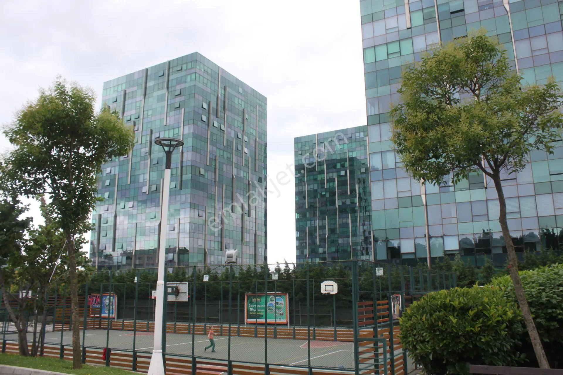 Bahçelievler Nish İstanbul'da Kiralık 2+1 Ofis (97 M²)