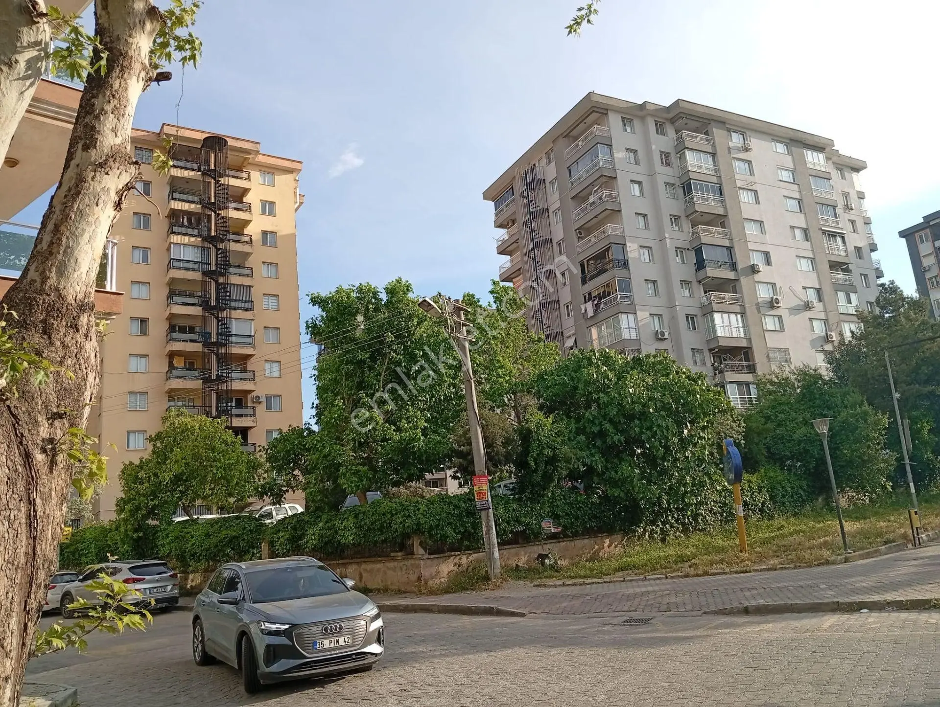 Buca Emlak Tan Satılık 3+1 Doğalgazl Daire I Site İçinde Asansörlü Akıncılar Buca - Görsel 2