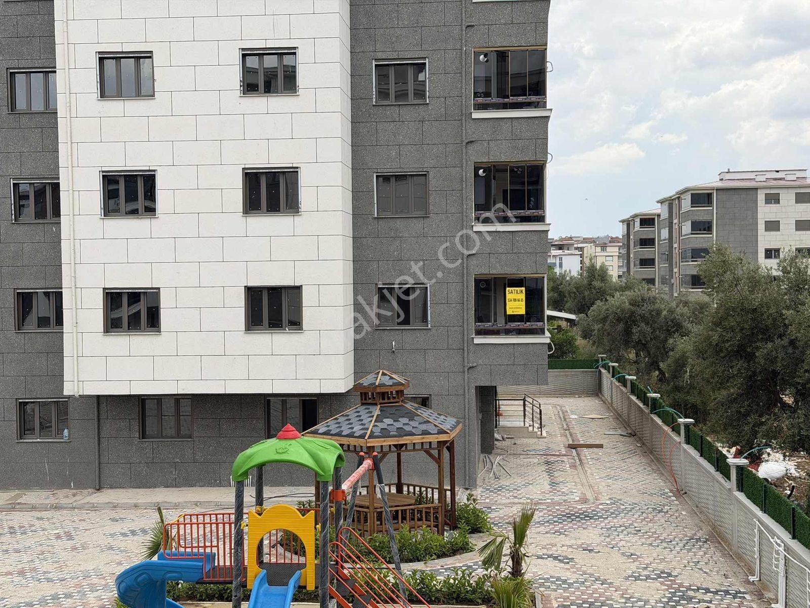 Bakan Dan Yedi Eylül De Ara Kat Site İçi 2+1 - Görsel 15