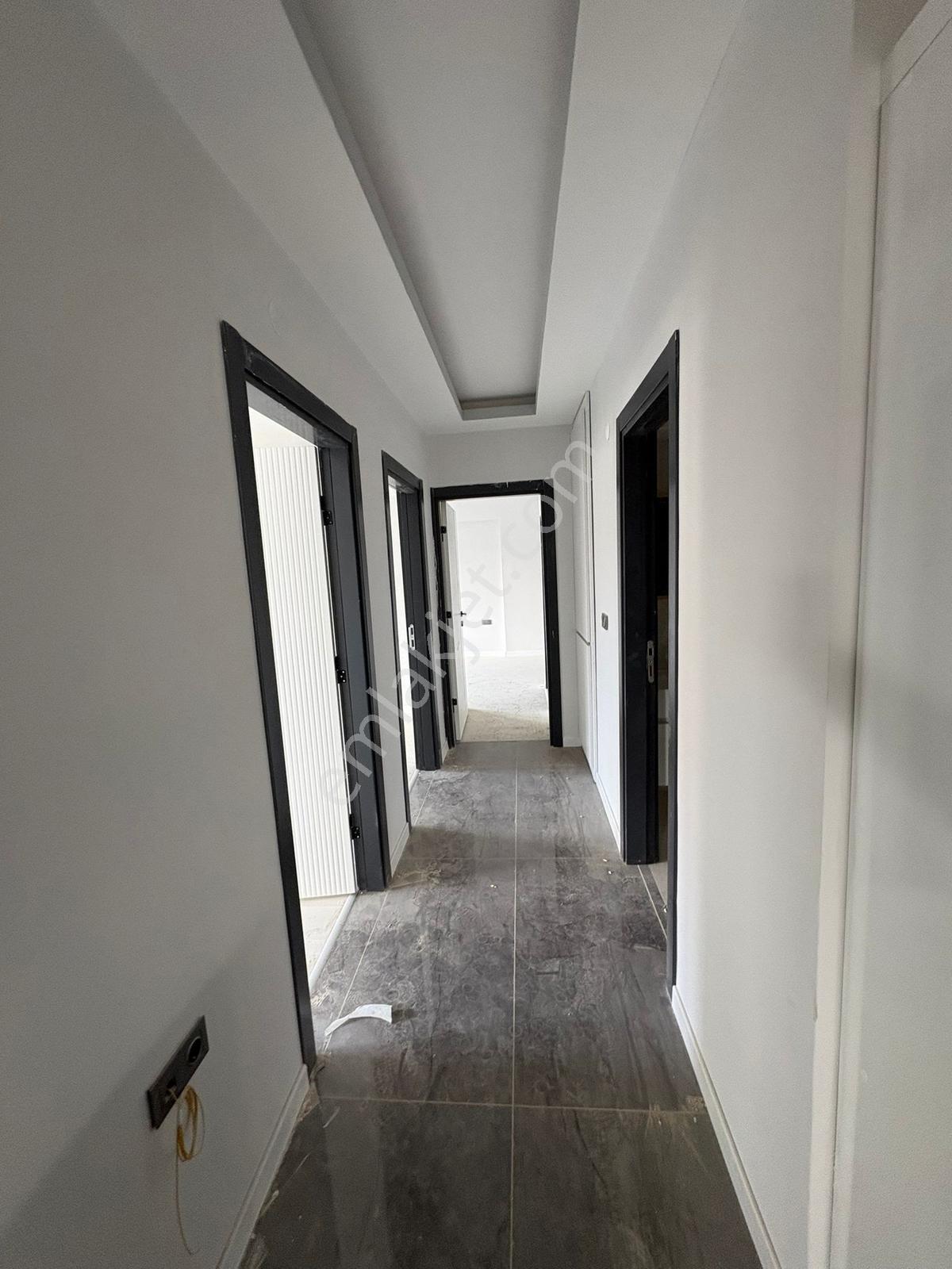 Deregümü Yeni Tamamlanmış Sitede En Üst Kat Manzaralı 3+1 Daire - Görsel 28