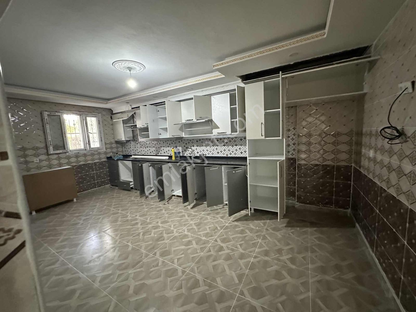 Beyazsu Yolunda Kontrol Noktasının Yanında 3+1 Kiralık Daire - Görsel 22