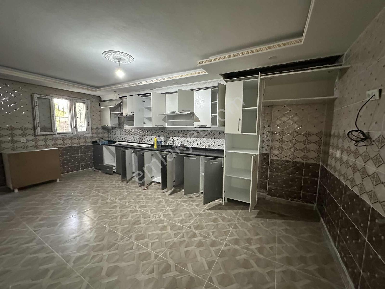Beyazsu Yolunda Kontrol Noktasının Yanında 3+1 Kiralık Daire - Görsel 10