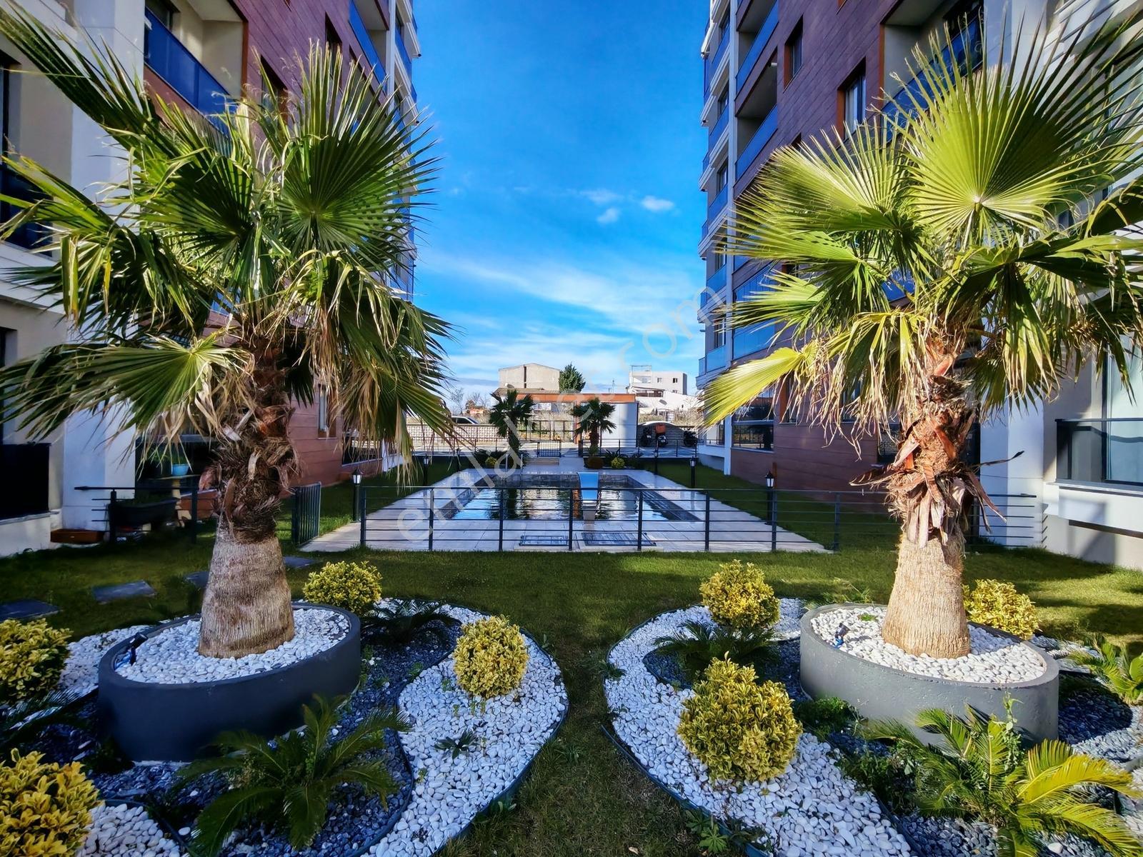 Silivri Yeni Mh.'de Butik Site İçi Ara Kat Yeni Daire 2+1