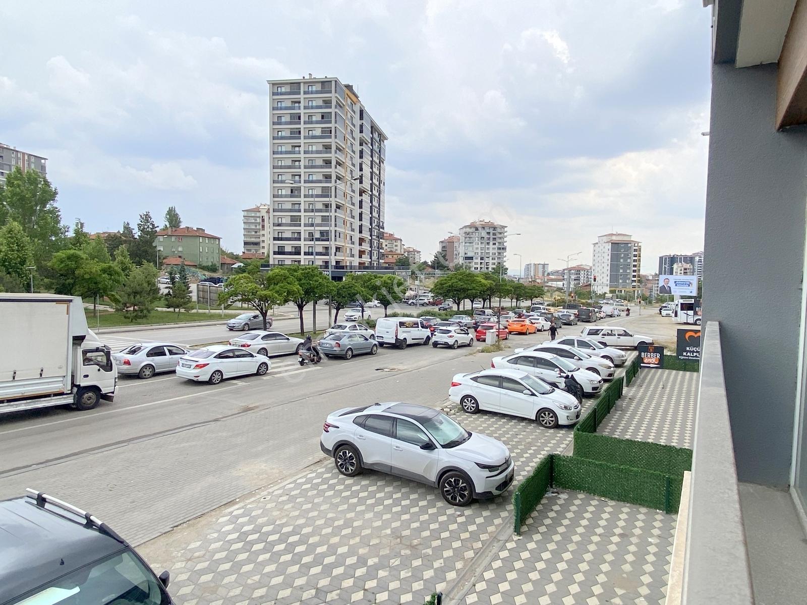 Başpınar'da, 1. Kat, 3+1, Ana Cadde Üstü, Kapalı Garajlı Daire - Görsel 4