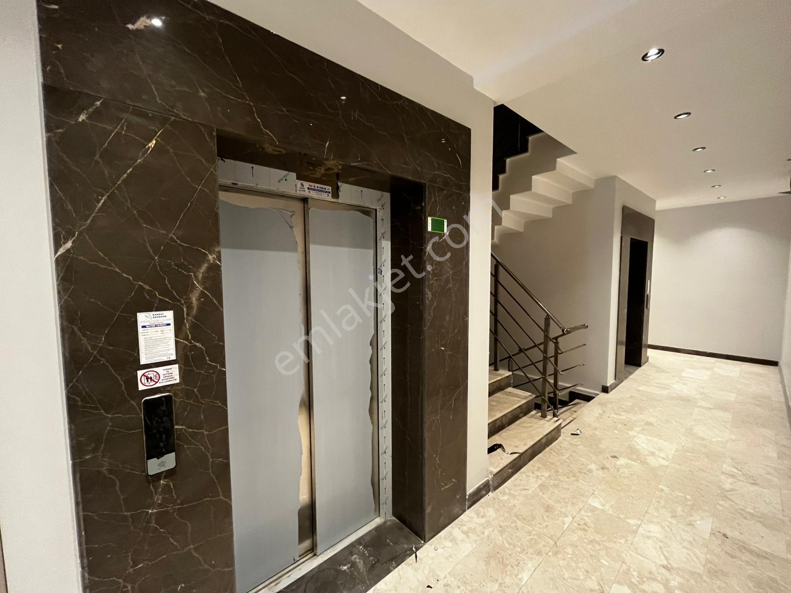 Cb King'den Plevne Mah. Savaştepe Caddesi 2+1 Kiralık Ofis - Görsel 3