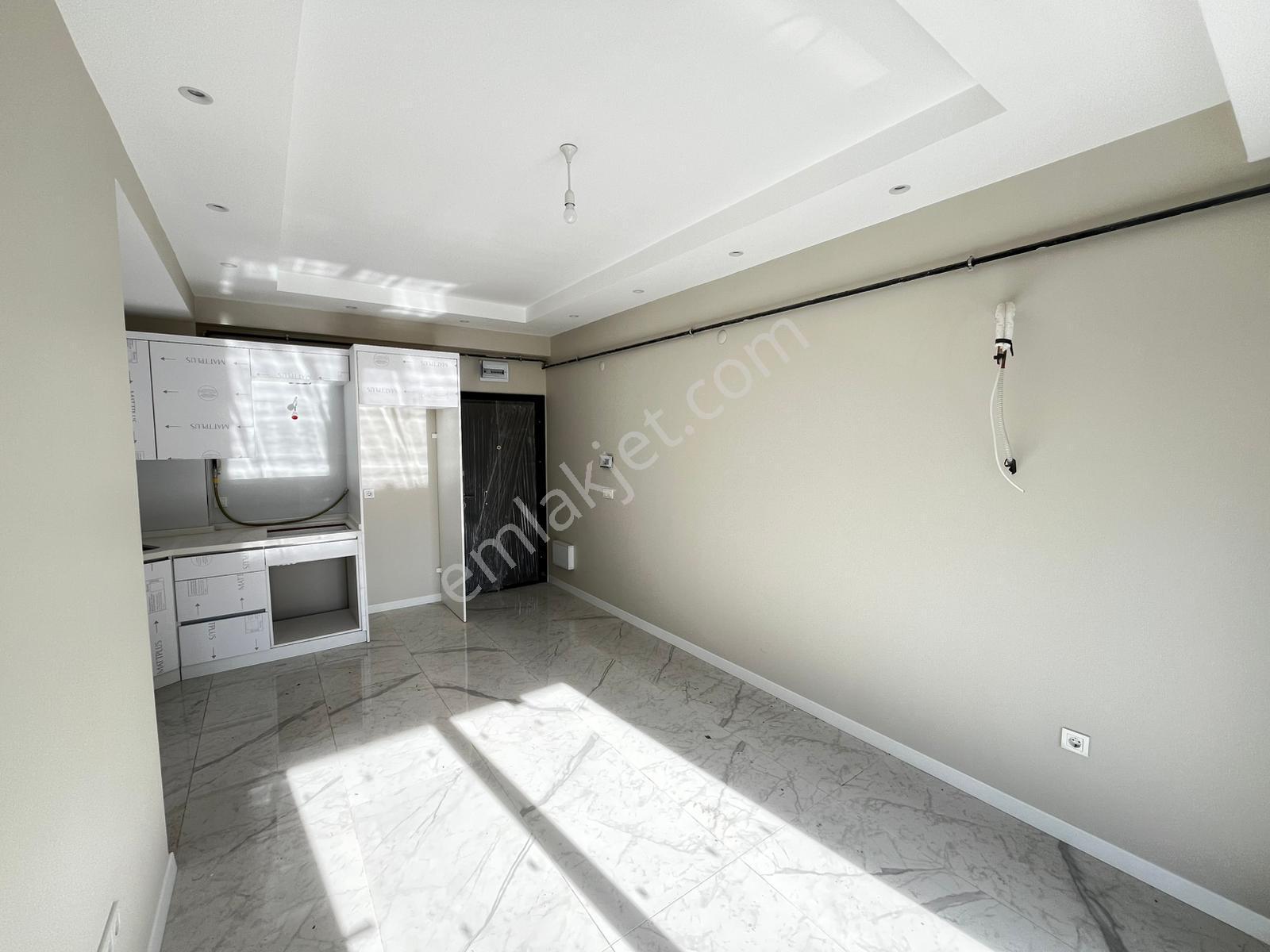 Cb King'den Plevne Mah. Savaştepe Caddesi 2+1 Kiralık Ofis - Görsel 9