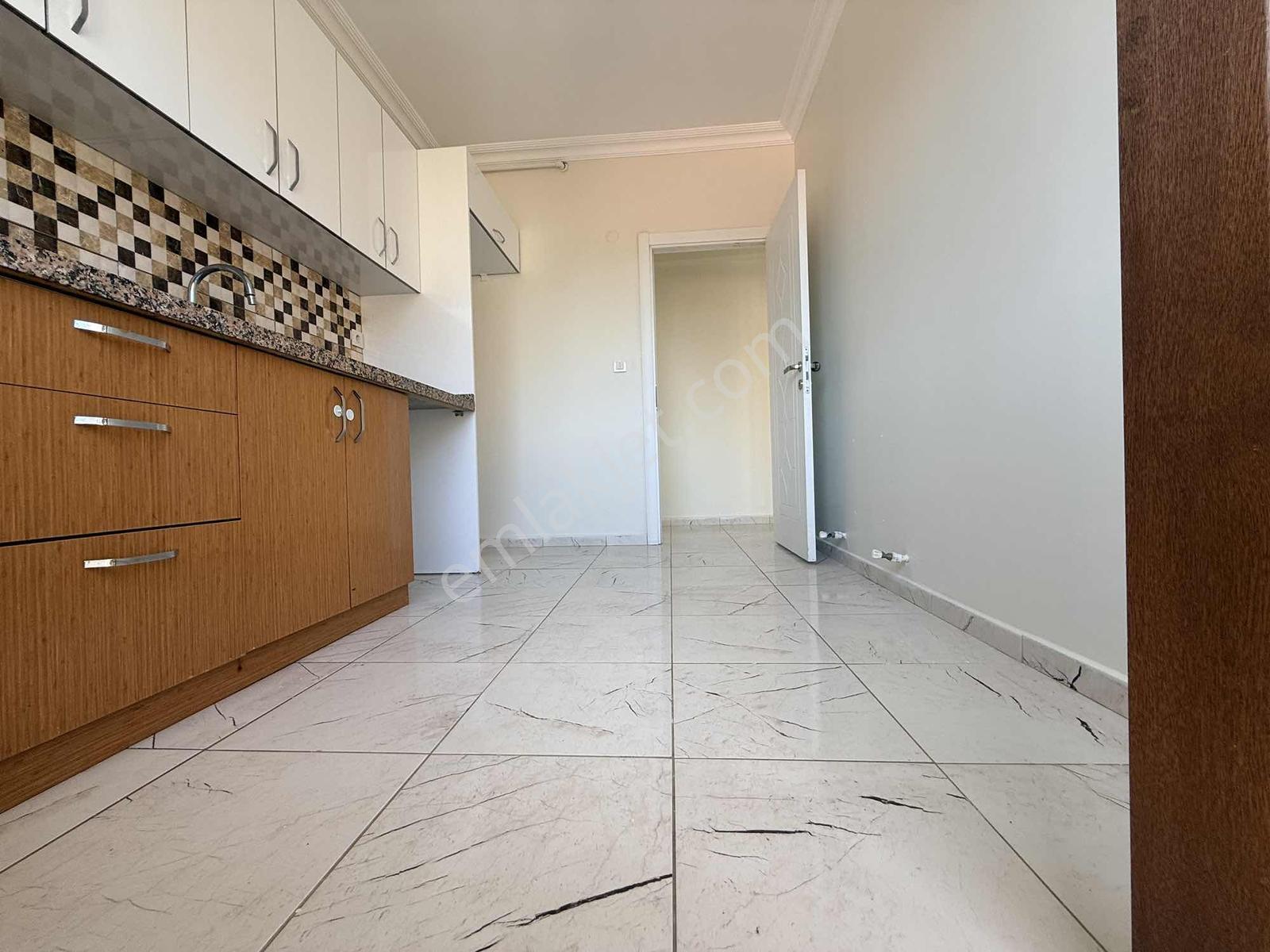 Ümraniye Elmalıkent Mh.2+1 Büyük Ve Oto Parklı Satılık Daire - Görsel 8
