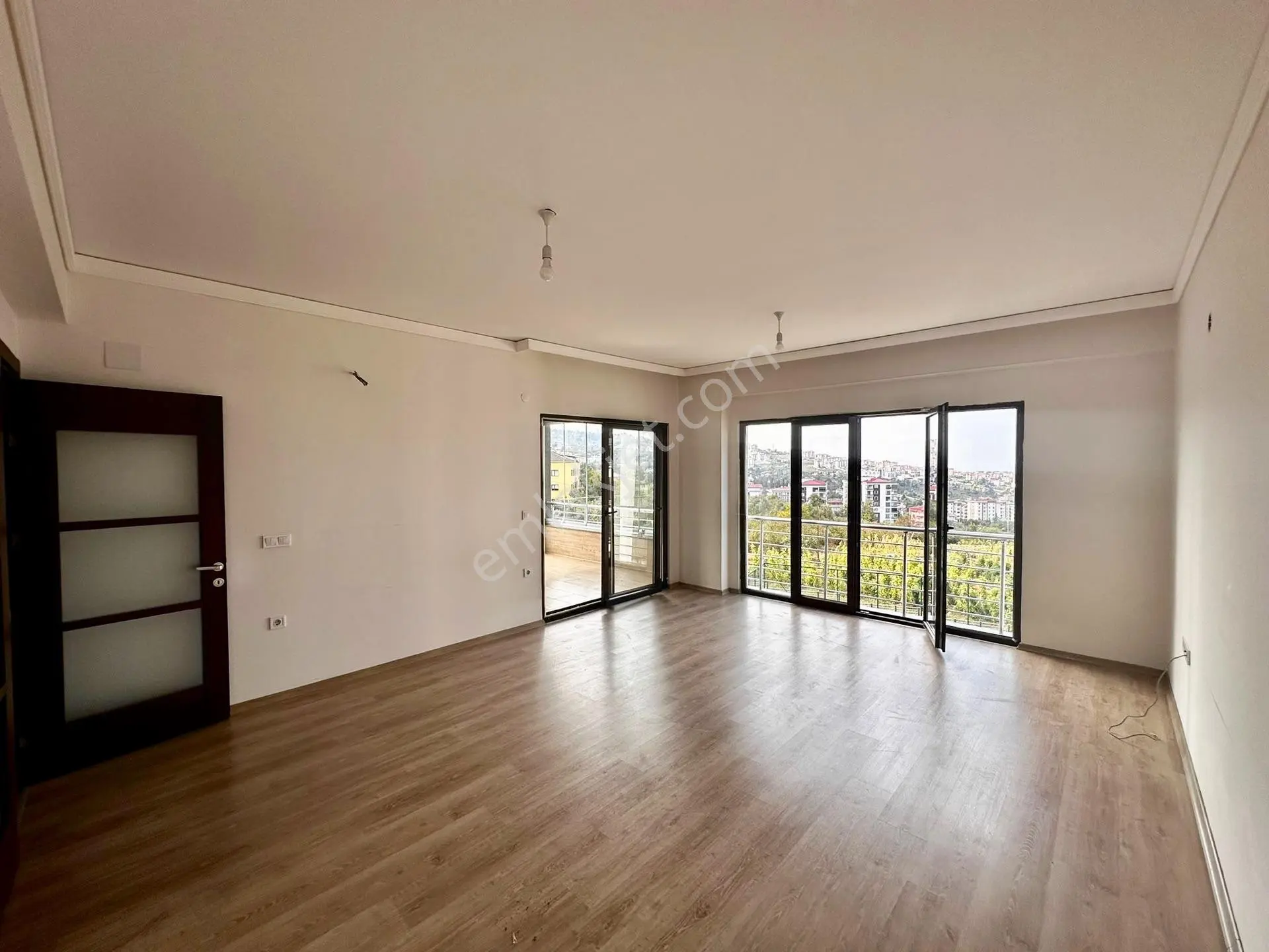 Sahibinden Kiralık 3+1 Yalıncak Doğa Deniz Manzaralı - Görsel 3