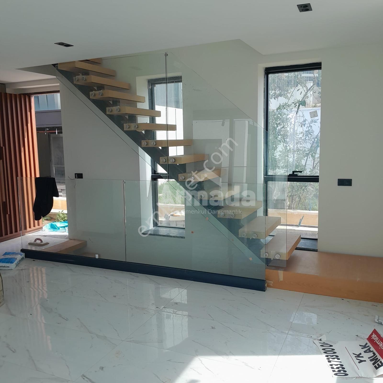 Kuşadası Soğucak'ta Deniz Manzaralı Lüks Müstakil Villa - Görsel 6