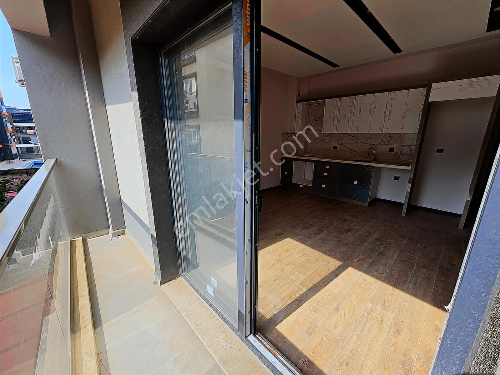 Kuşadası Davutlarda Doğa Manzaralı Satılık 1+1 Lüks Daire - Görsel 14