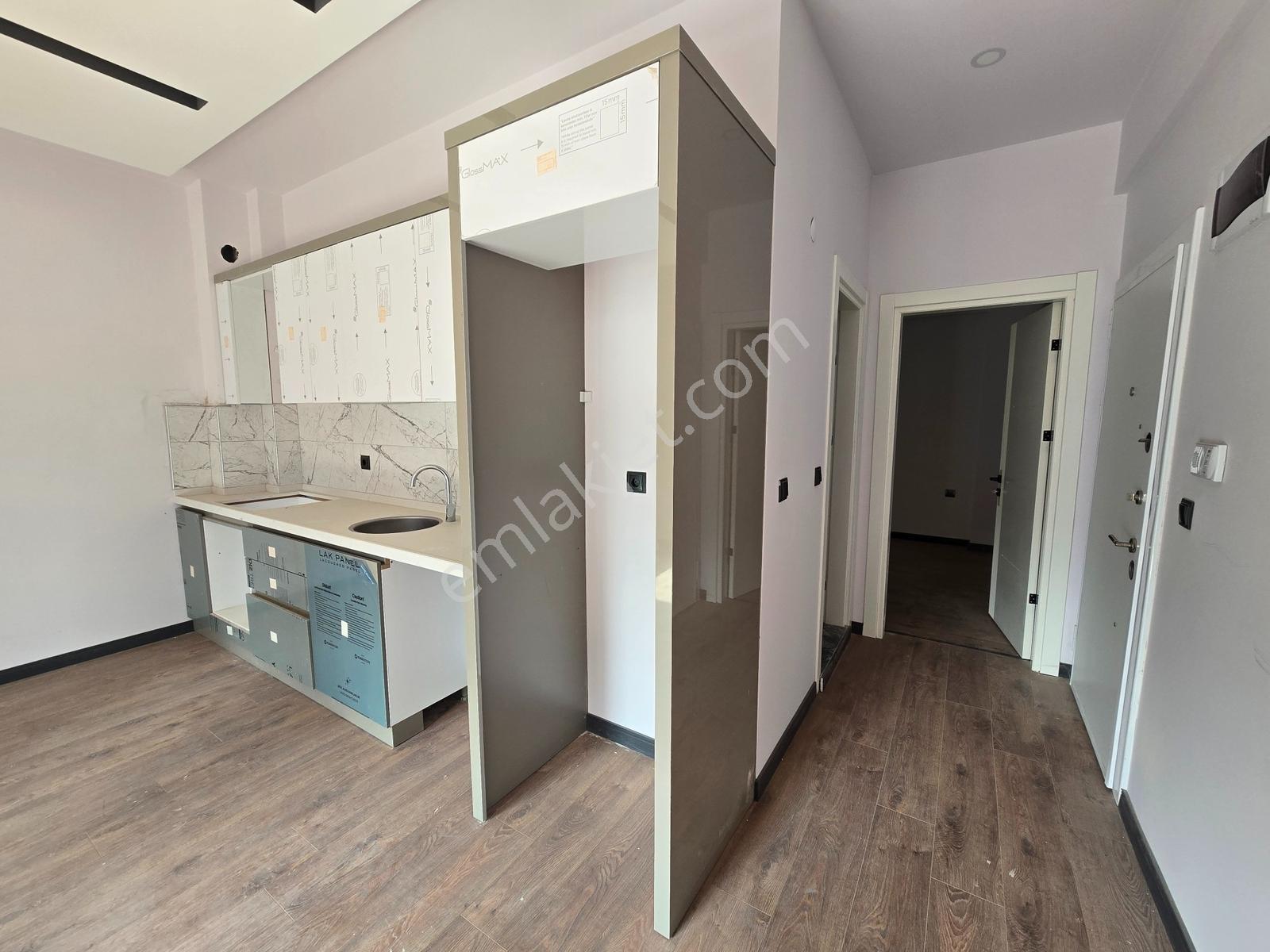 Kuşadası Davutlarda Doğa Manzaralı Satılık 1+1 Lüks Daire - Görsel 4