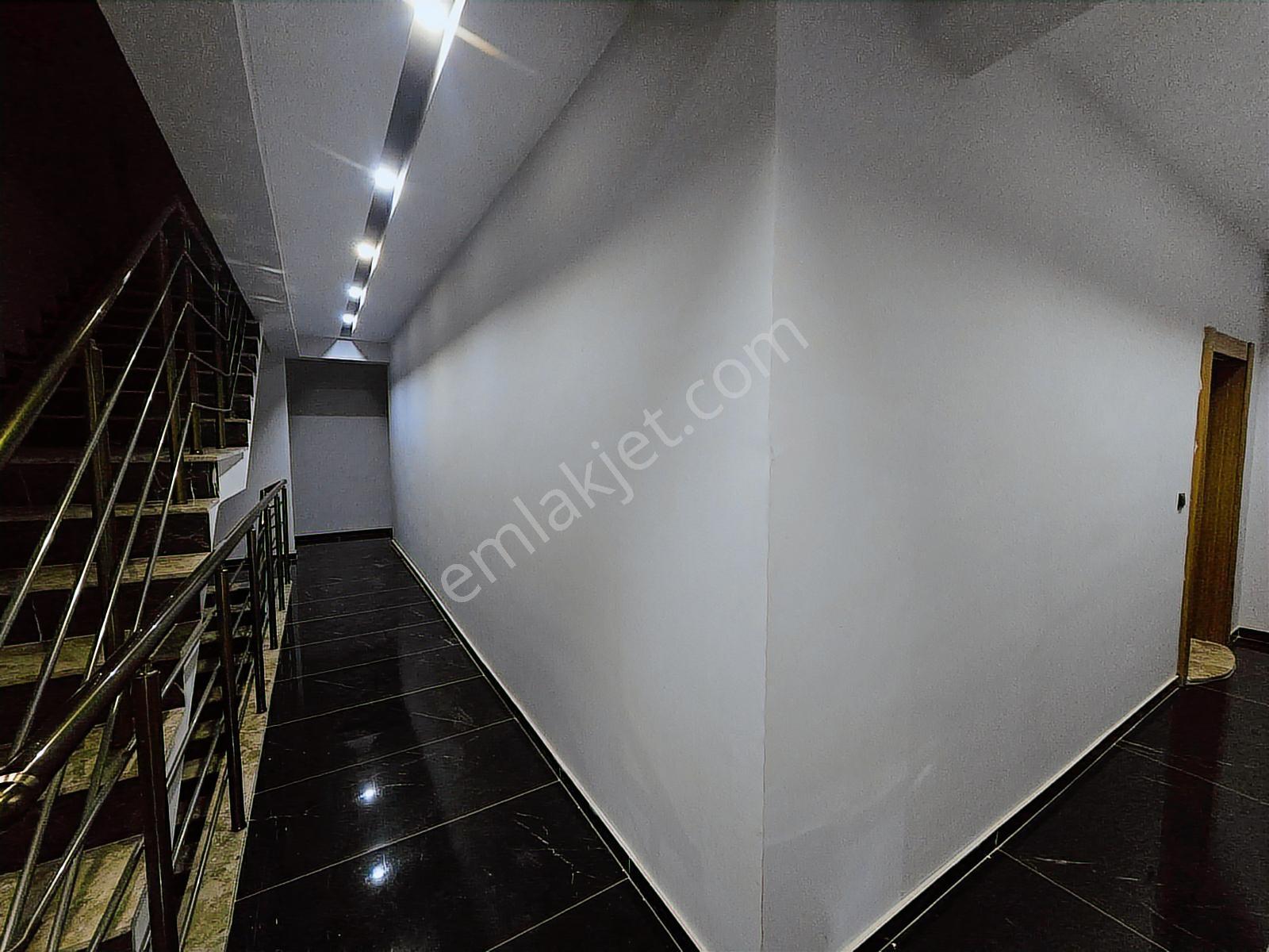 Kuşadası Davutlarda Doğa Manzaralı Satılık 1+1 Lüks Daire - Görsel 21
