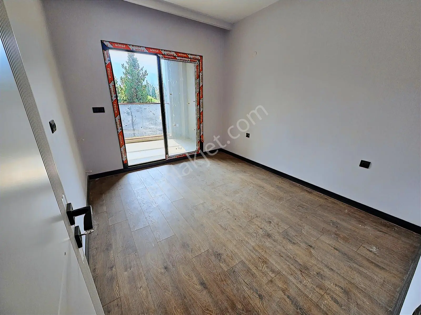 Kuşadası Davutlarda Doğa Manzaralı Satılık 2+1 Lüks Daire - Görsel 5