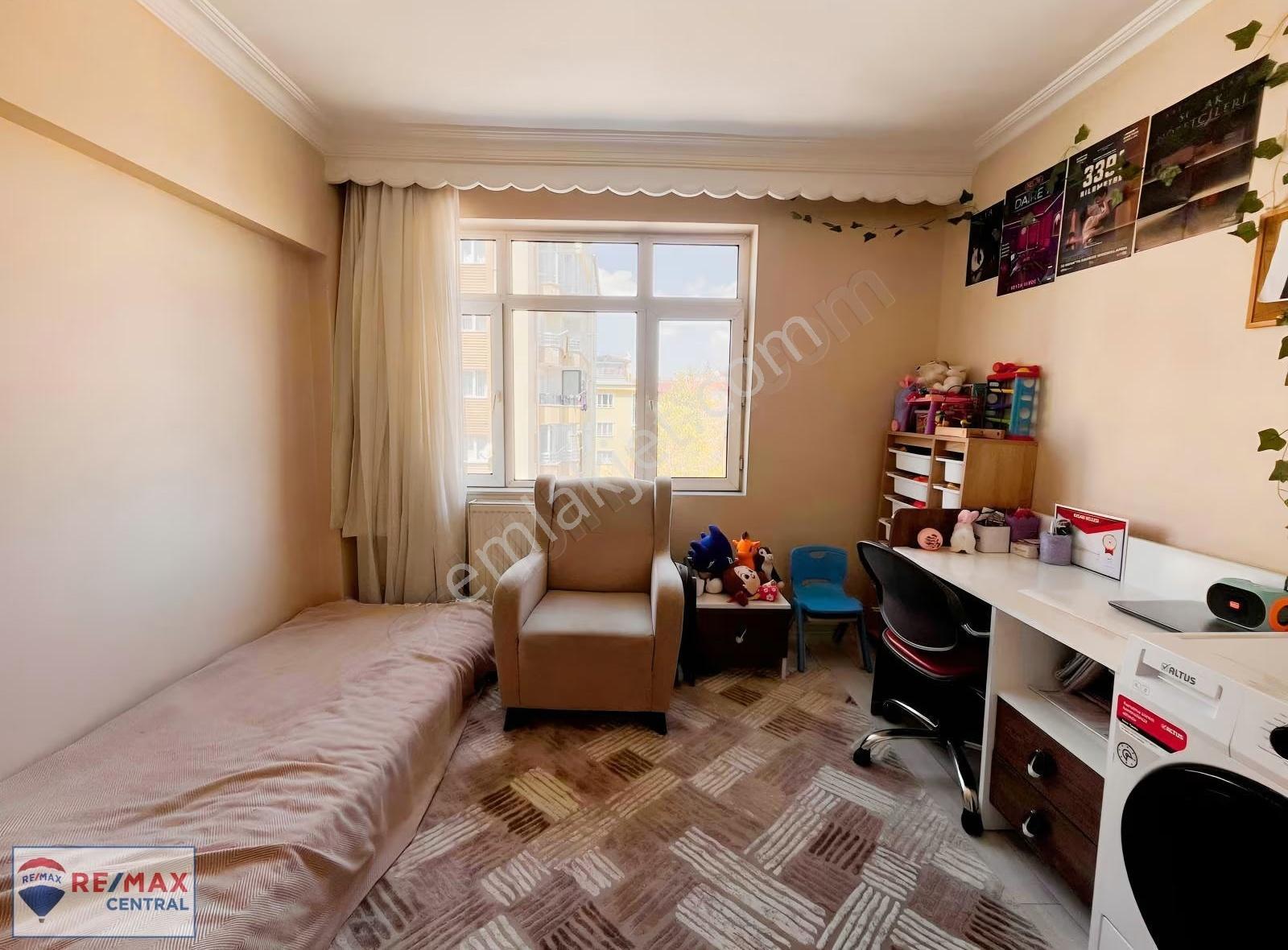 Remax Central`den Kadıburhanettin Mahallesinde 3+1 Satılık Daire - Görsel 11