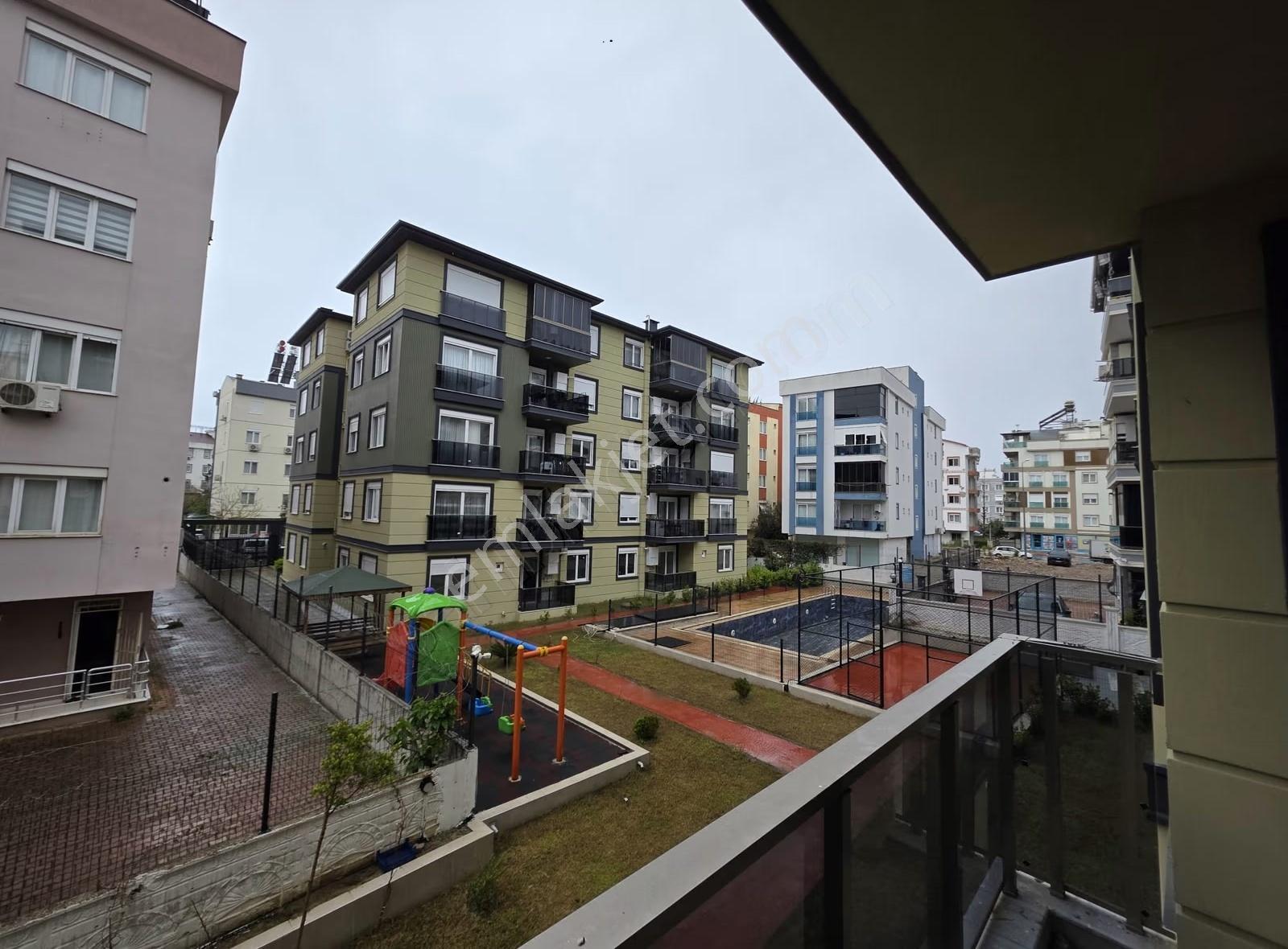 Kızıltoprak Sıfır 2+1 Güney Alttan Isıtmalı Kapalı Otopark