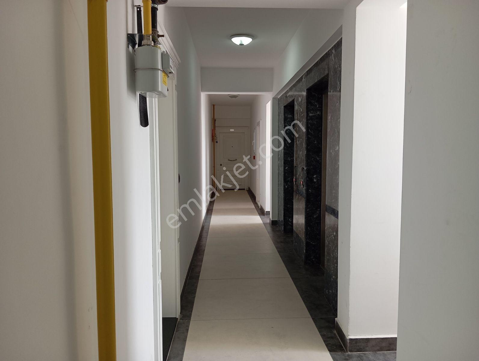 Remax Parla'dan Gebi Cad.ustunde Tepecik Yaşam Evler Satılık 3+1 - Görsel 13