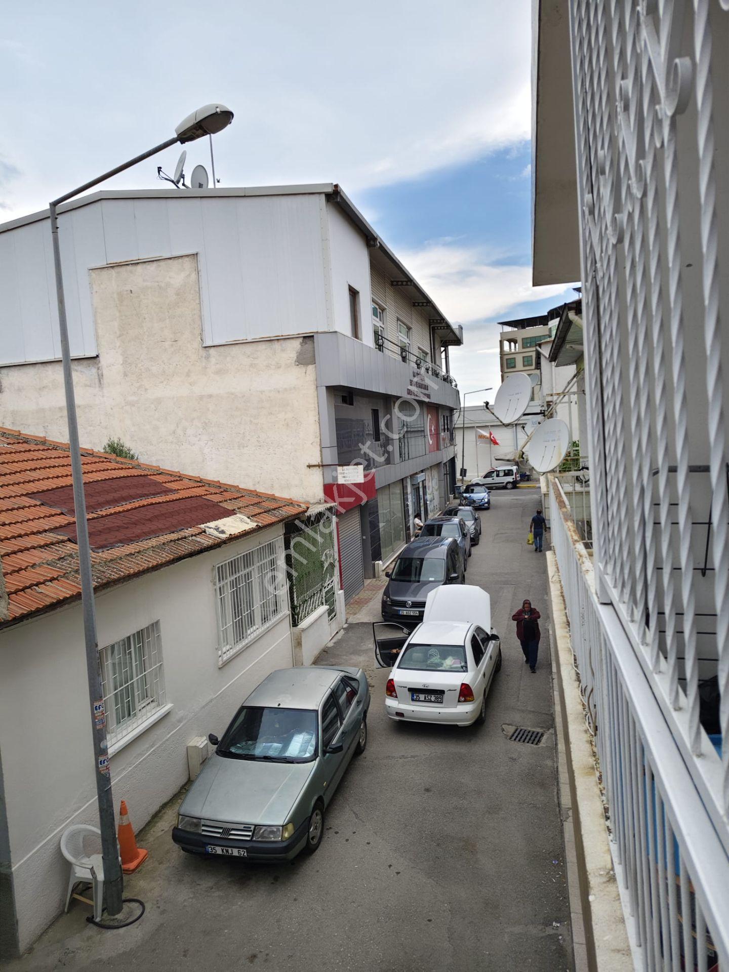 Çiğli Köyiçi Mahallesinde Tadilatlı Avantajlı Satılık 2+1 Daire - Görsel 26