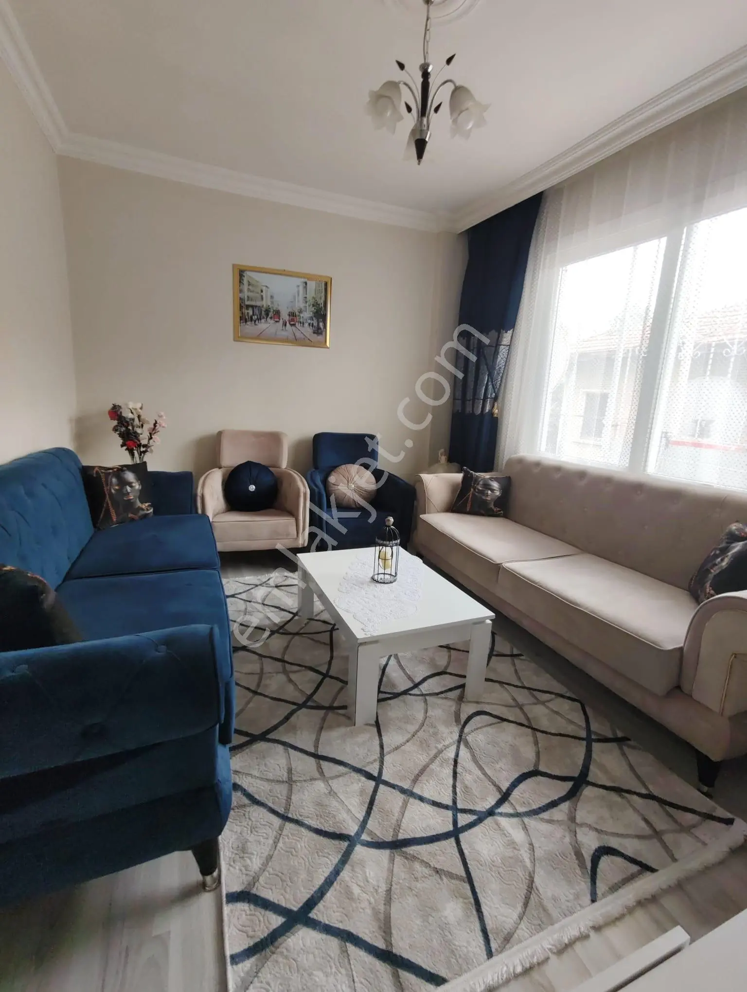 Çiğli Köyiçi Mahallesinde Tadilatlı Avantajlı Satılık 2+1 Daire