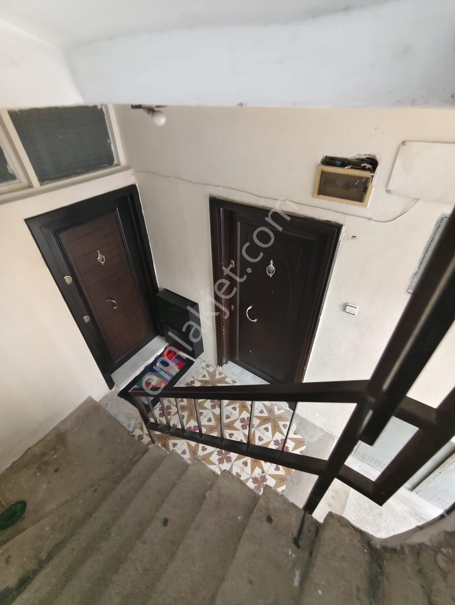 Çiğli Köyiçi Mahallesinde Tadilatlı Avantajlı Satılık 2+1 Daire - Görsel 29