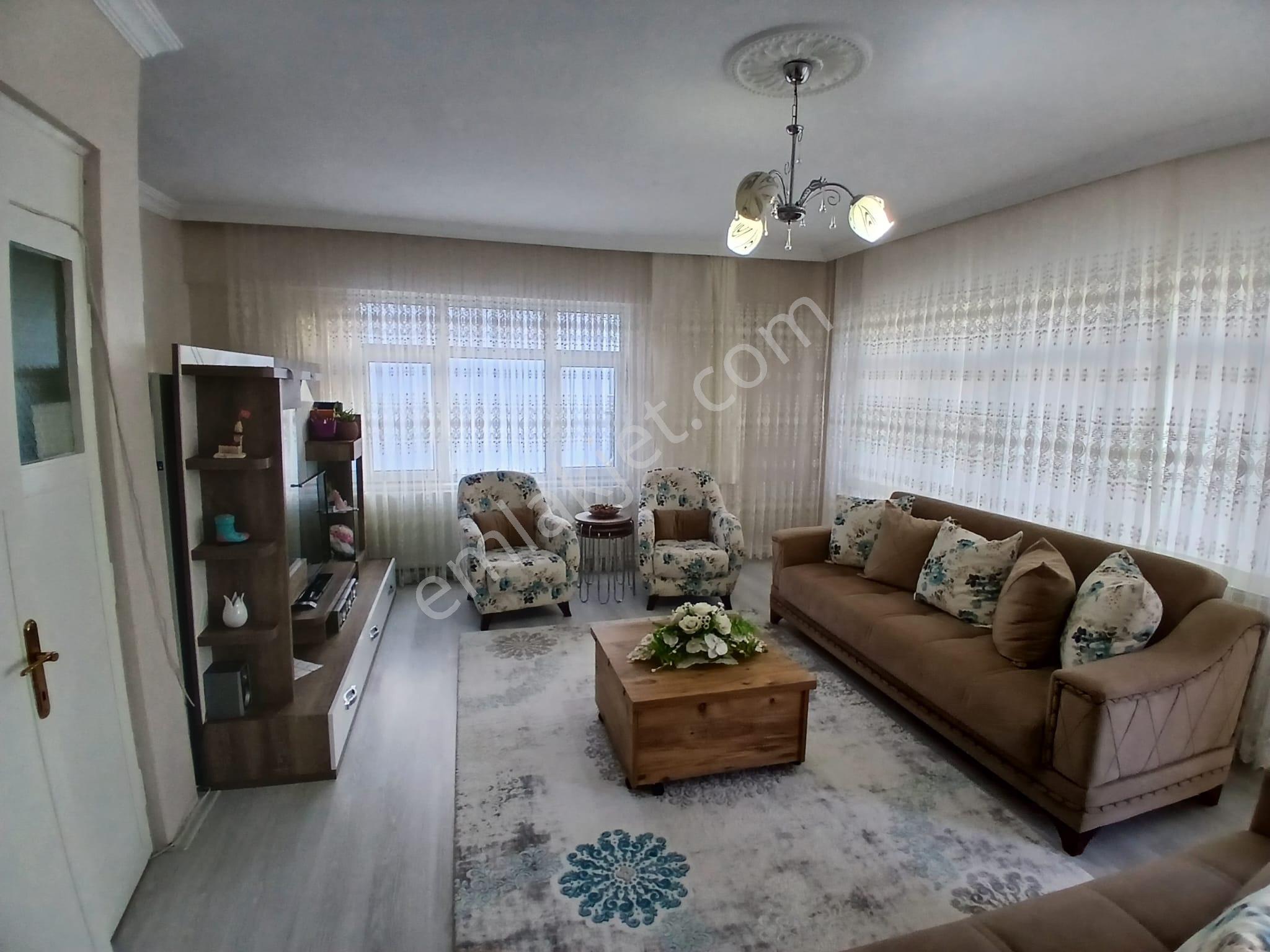 Akçay Emlak'tan Akşehir Mualla Nigar Ortaokulu Civarında Bakımlı Geniş Satılık 2+1 Daire - Görsel 29